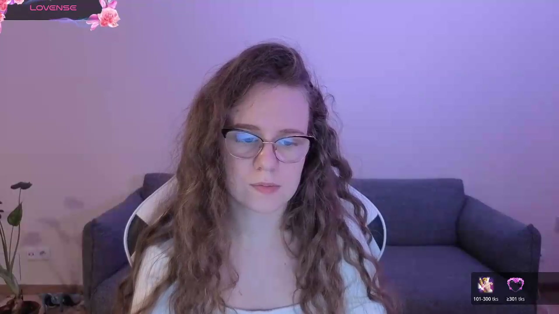 Gallery image thumbnail from BlueFlowerr's myfreecams stream on, 06/15/2026, 21:59 image 8 of 20