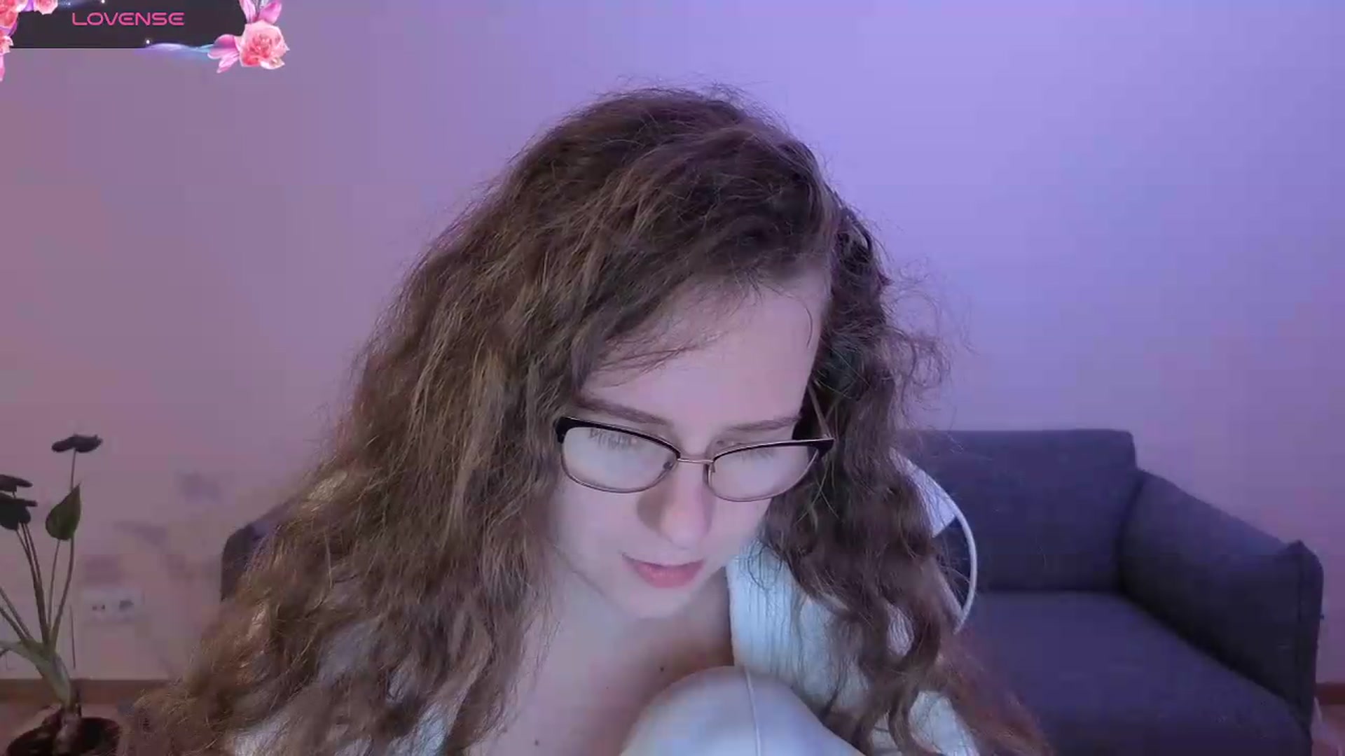 Gallery image thumbnail from BlueFlowerr's myfreecams stream on, 06/15/2026, 23:33 image 2 of 20