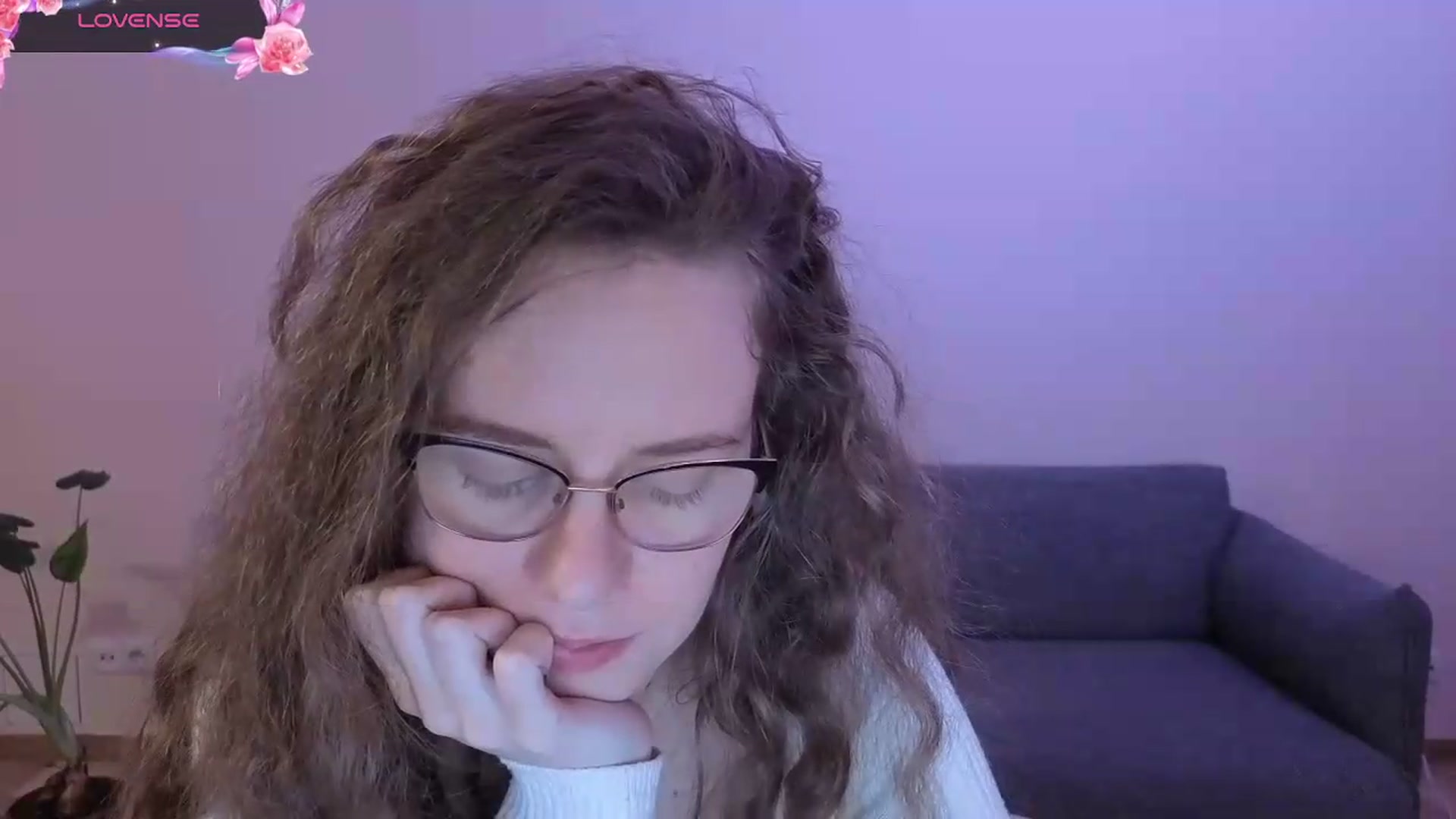 Gallery image thumbnail from BlueFlowerr's myfreecams stream on, 06/15/2026, 23:33 image 18 of 20