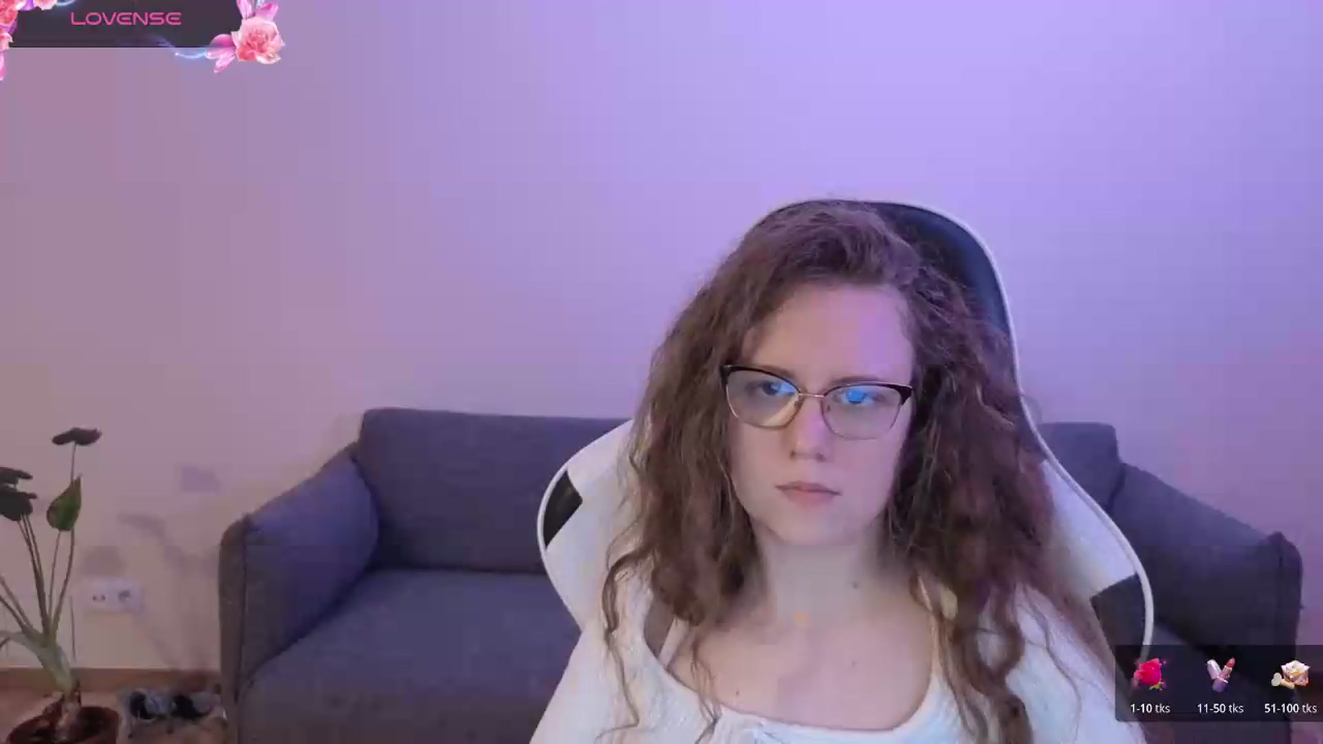 Gallery image thumbnail from BlueFlowerr's myfreecams stream on, 06/15/2026, 23:33 image 11 of 20
