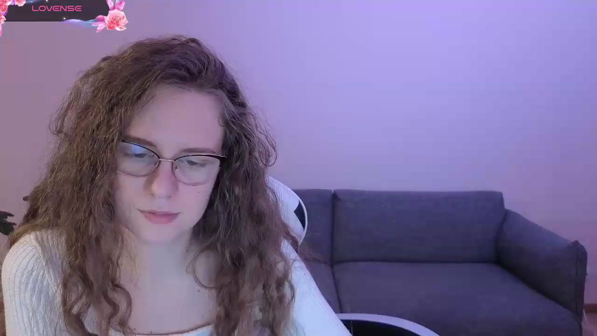 Gallery image thumbnail from BlueFlowerr's myfreecams stream on, 06/15/2026, 23:33 image 19 of 20