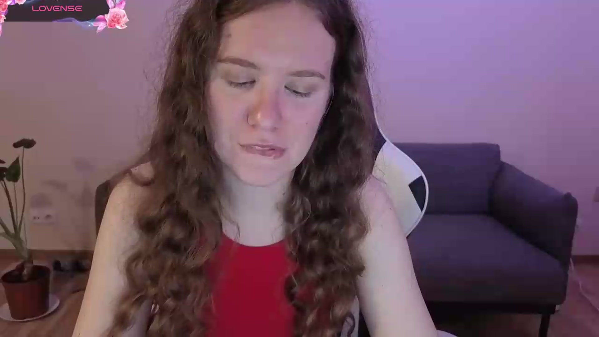 Gallery image thumbnail from BlueFlowerr's myfreecams stream on, 06/18/2026, 17:38 image 14 of 20