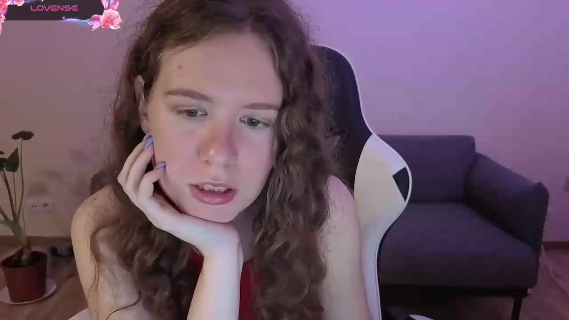 Gallery image thumbnail from BlueFlowerr's myfreecams stream on, 06/18/2026, 17:38 image 9 of 20