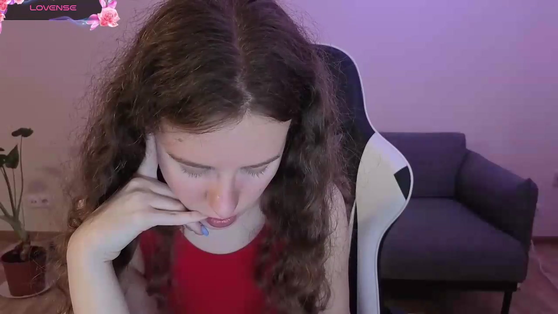 Gallery image thumbnail from BlueFlowerr's myfreecams stream on, 06/18/2026, 17:38 image 6 of 20