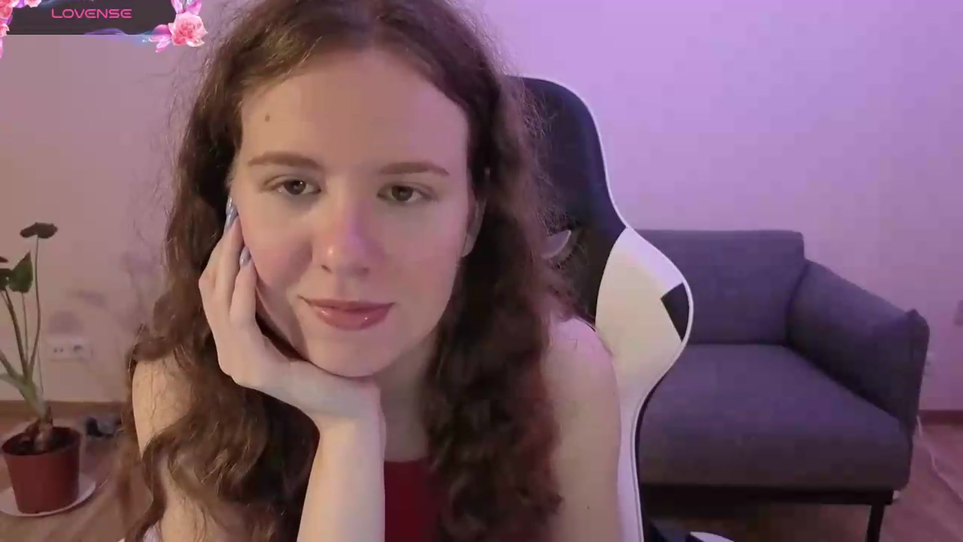 Gallery image thumbnail from BlueFlowerr's myfreecams stream on, 06/18/2026, 17:38 image 10 of 20