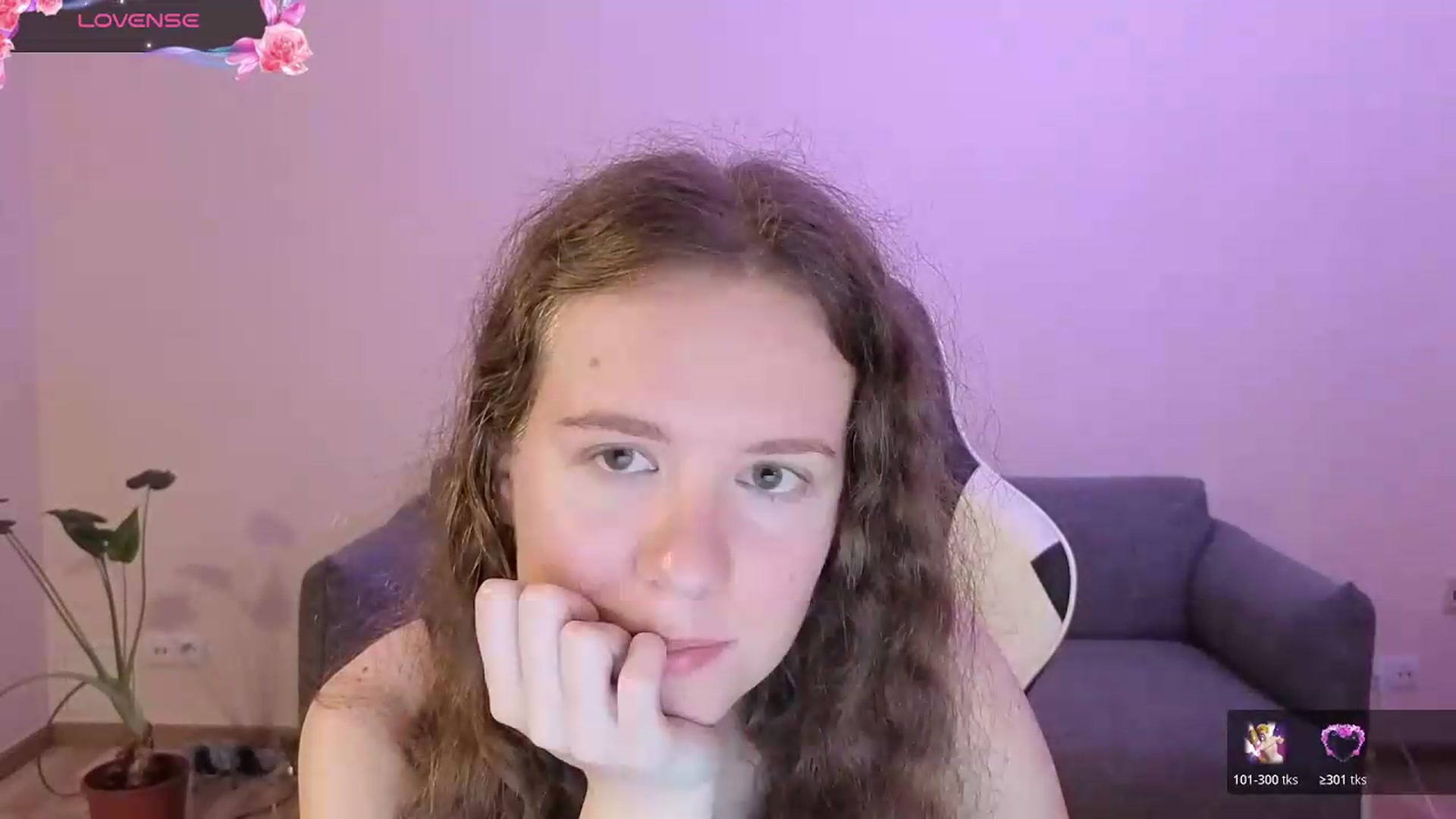 Gallery image thumbnail from BlueFlowerr's myfreecams stream on, 06/18/2026, 18:04 image 11 of 20