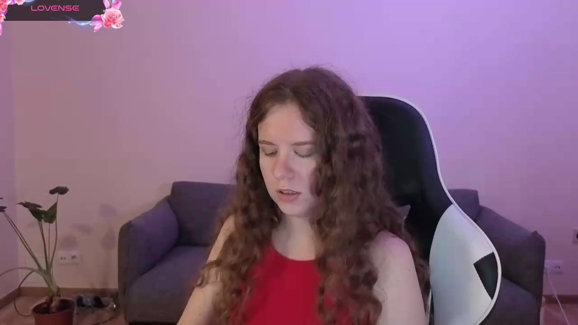 Gallery image thumbnail from BlueFlowerr's myfreecams stream on, 06/18/2026, 20:39 image 16 of 20