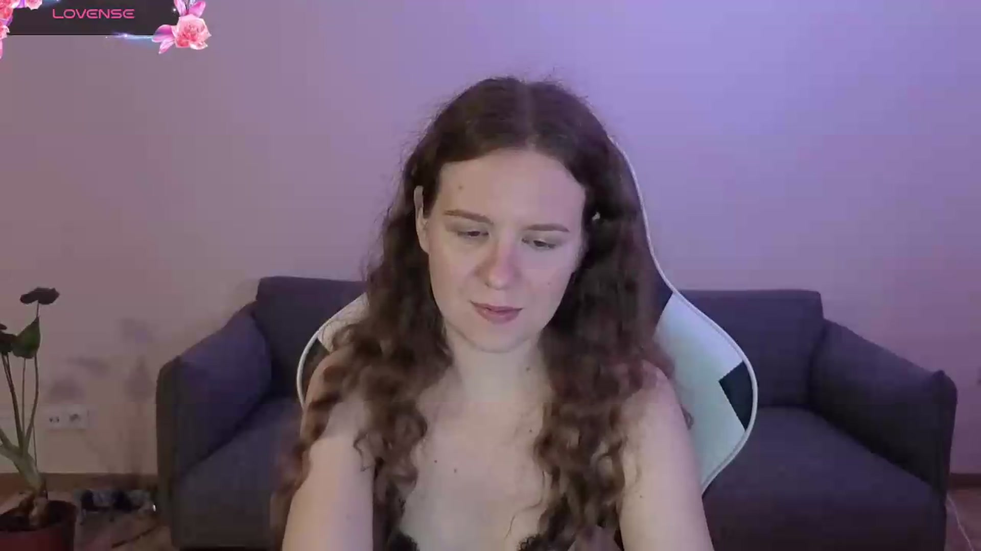 Gallery image thumbnail from BlueFlowerr's myfreecams stream on, 06/18/2026, 23:05 image 3 of 20