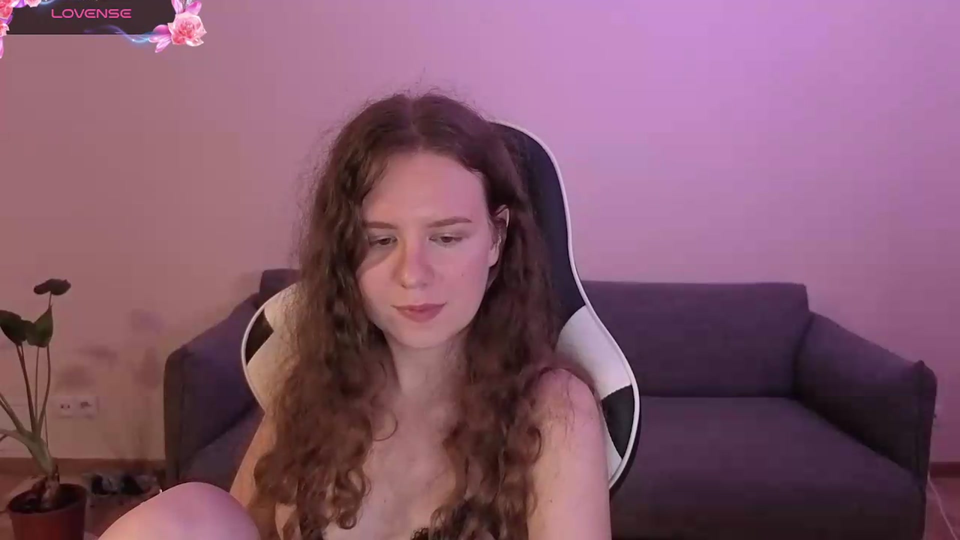 Gallery image thumbnail from BlueFlowerr's myfreecams stream on, 06/19/2026, 01:04 image 20 of 20