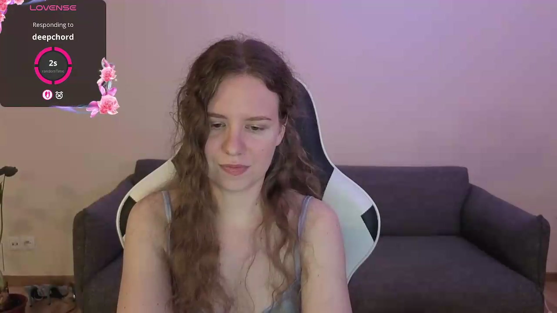 Gallery image thumbnail from BlueFlowerr's myfreecams stream on, 06/19/2026, 23:16 image 7 of 20