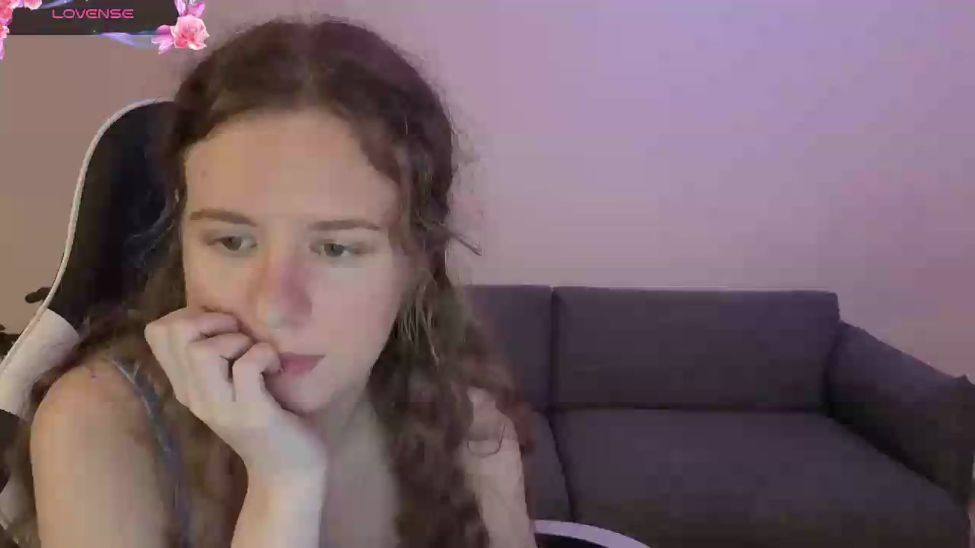 Gallery image thumbnail from BlueFlowerr's myfreecams stream on, 06/19/2026, 23:33 image 1 of 20