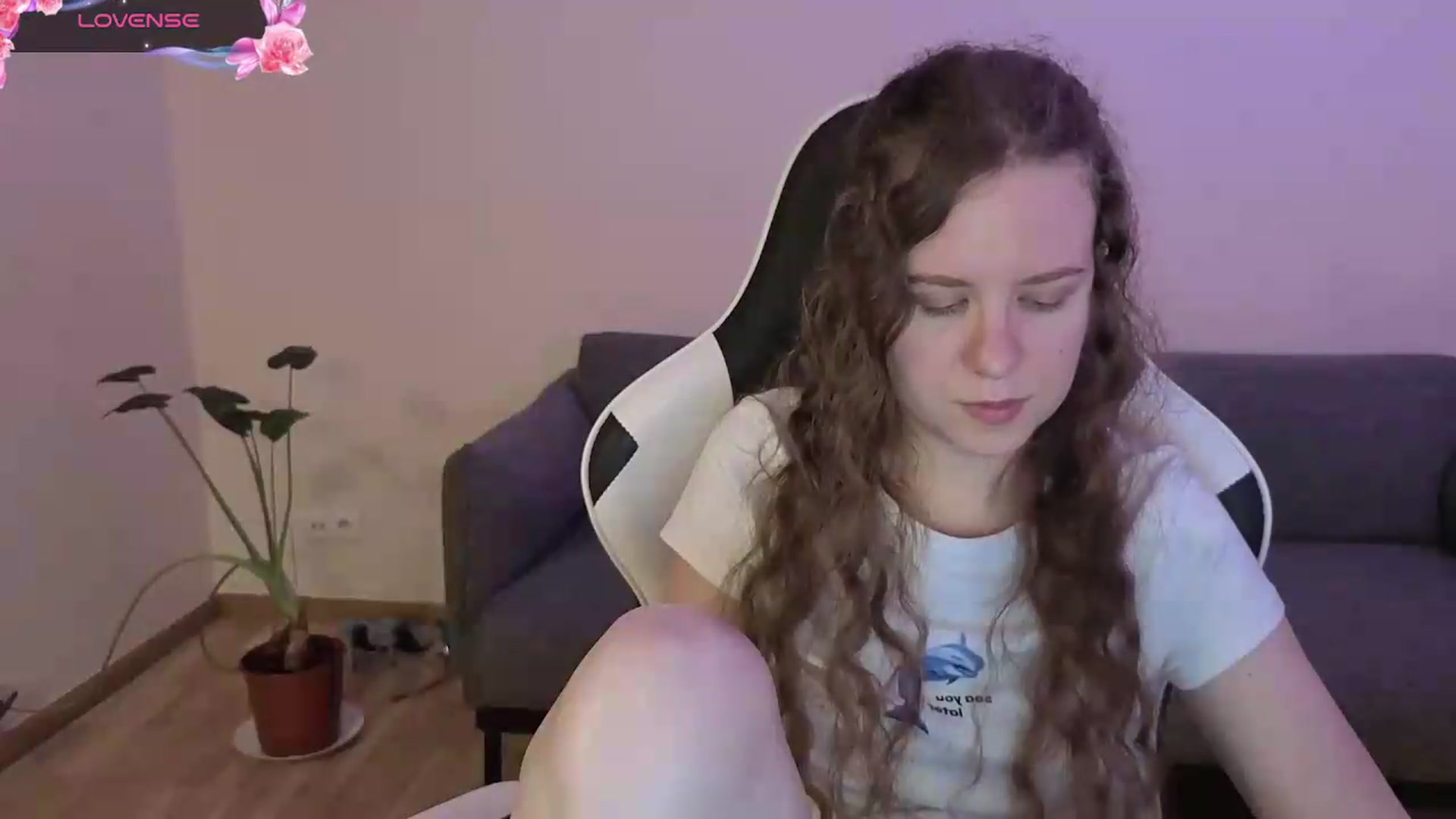 Gallery image thumbnail from BlueFlowerr's myfreecams stream on, 06/20/2026, 18:27 image 10 of 20