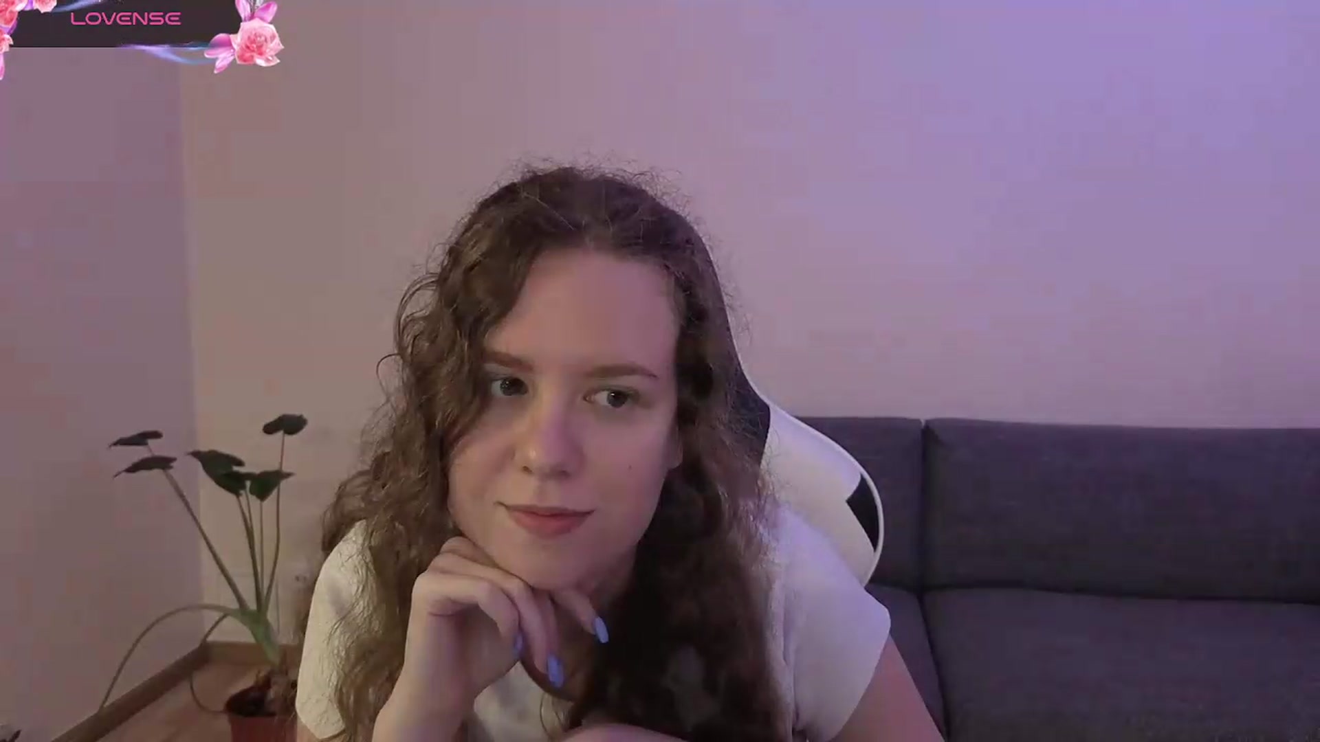 Gallery image thumbnail from BlueFlowerr's myfreecams stream on, 06/20/2026, 19:24 image 14 of 20