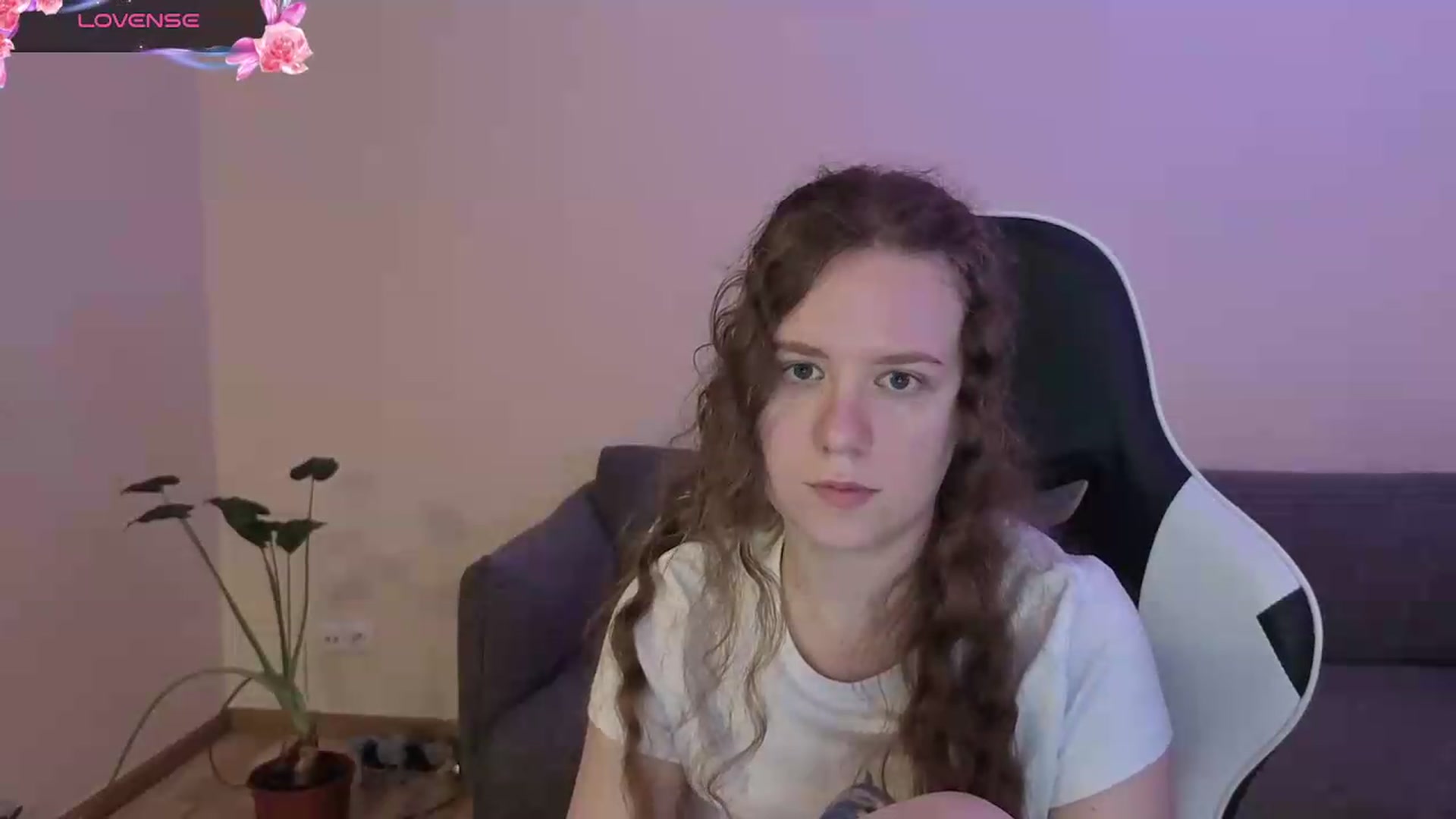Gallery image thumbnail from BlueFlowerr's myfreecams stream on, 06/20/2026, 19:24 image 7 of 20