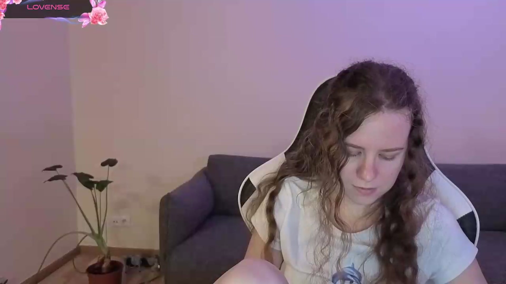 Gallery image thumbnail from BlueFlowerr's myfreecams stream on, 06/20/2026, 19:24 image 8 of 20