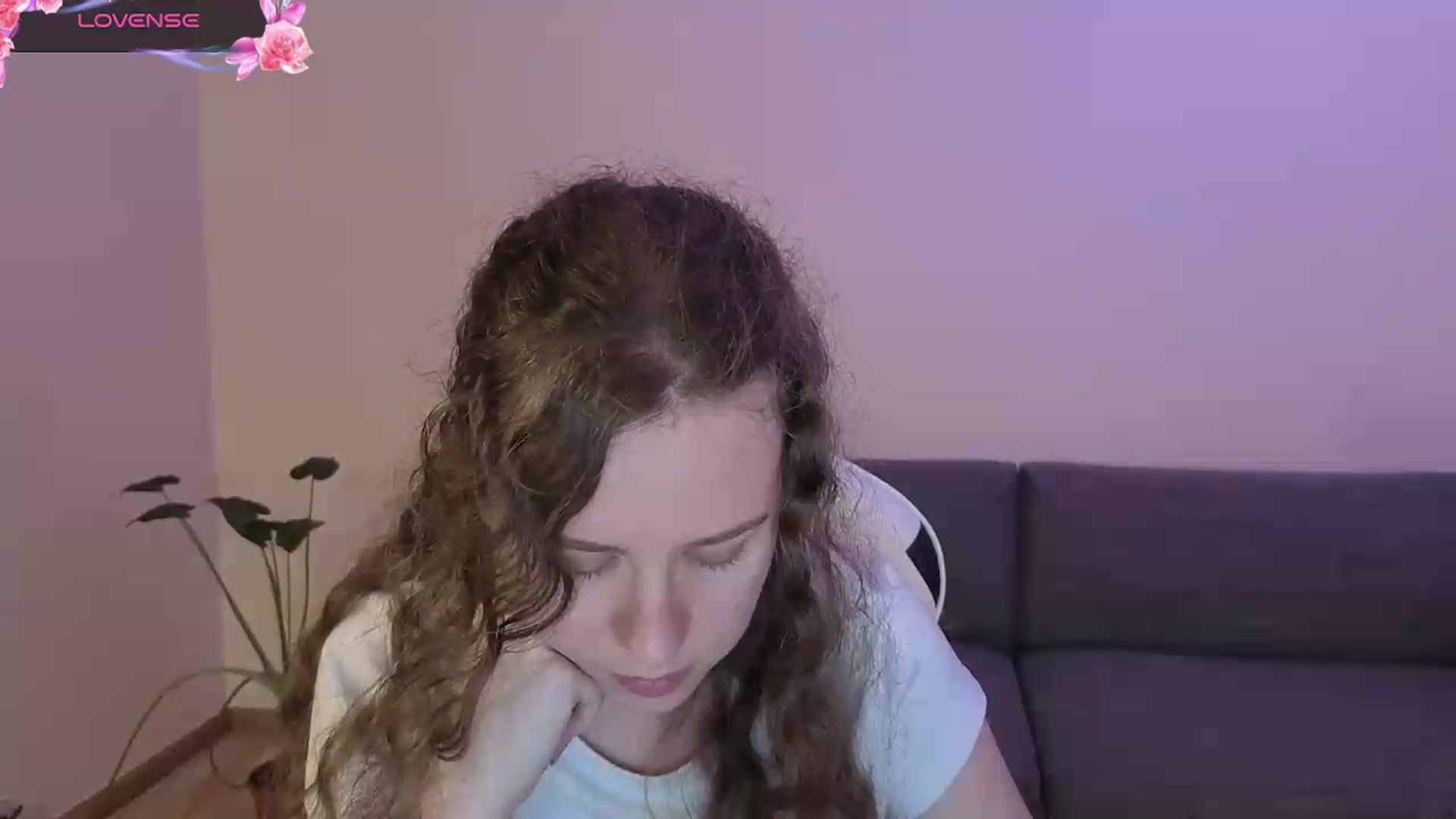 Gallery image thumbnail from BlueFlowerr's myfreecams stream on, 06/20/2026, 19:24 image 12 of 20