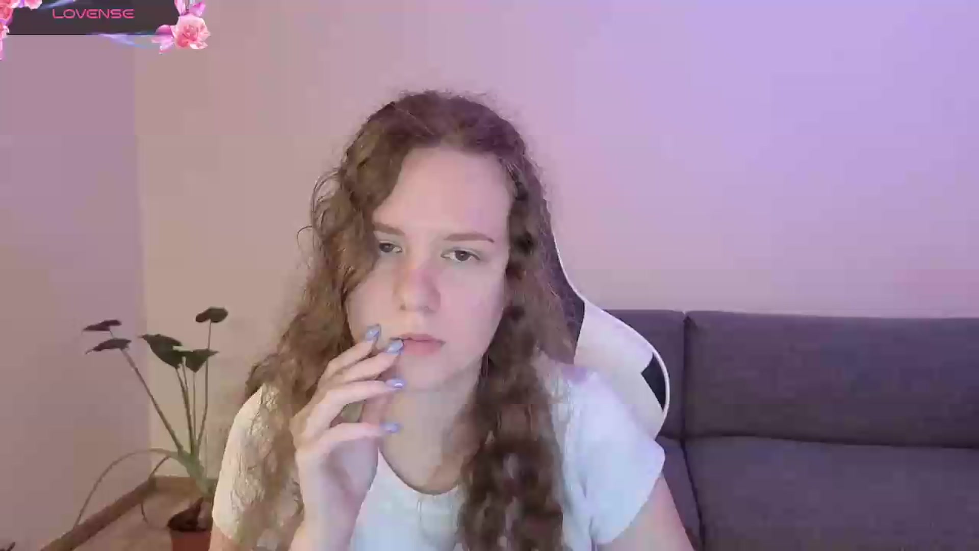 Gallery image thumbnail from BlueFlowerr's myfreecams stream on, 06/20/2026, 19:24 image 18 of 20