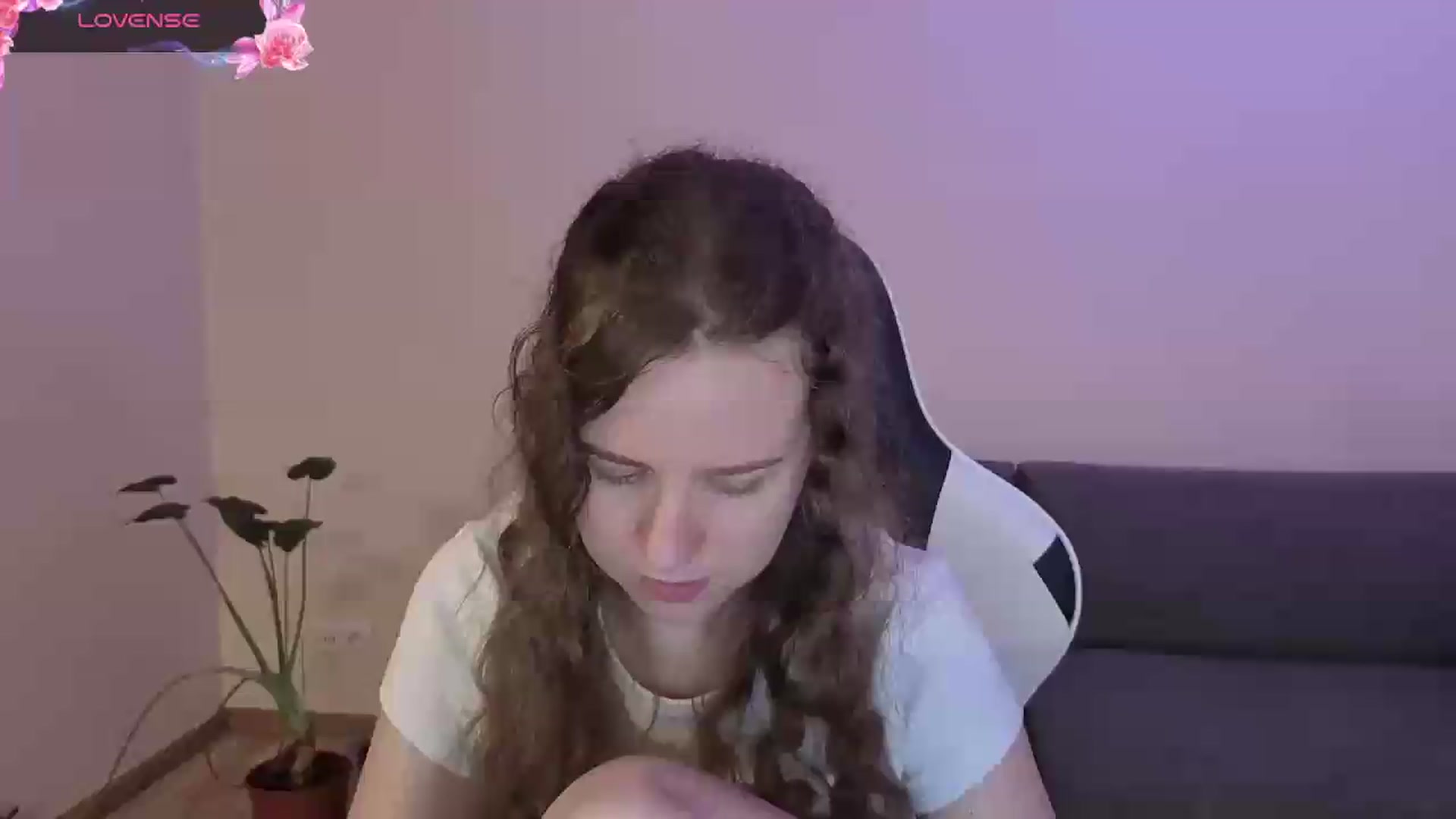 Gallery image thumbnail from BlueFlowerr's myfreecams stream on, 06/20/2026, 19:24 image 4 of 20