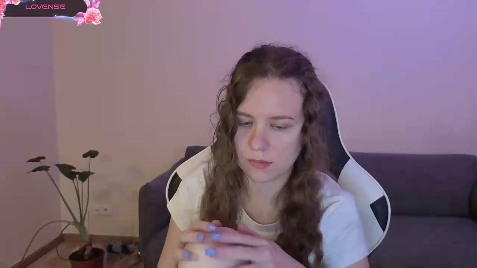 Gallery image thumbnail from BlueFlowerr's myfreecams stream on, 06/20/2026, 20:08 image 9 of 20