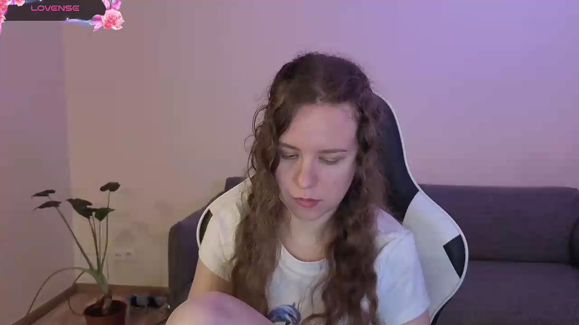 Gallery image thumbnail from BlueFlowerr's myfreecams stream on, 06/20/2026, 20:08 image 5 of 20