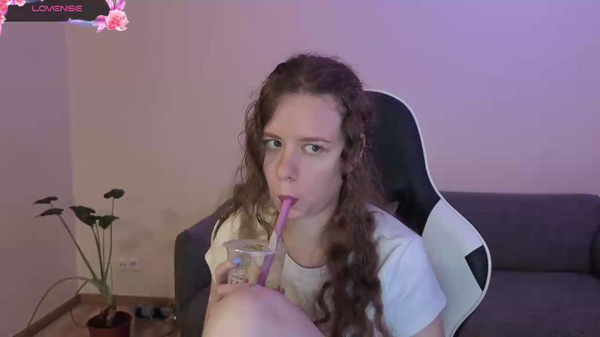Gallery image thumbnail from BlueFlowerr's myfreecams stream on, 06/20/2026, 20:08 image 11 of 20