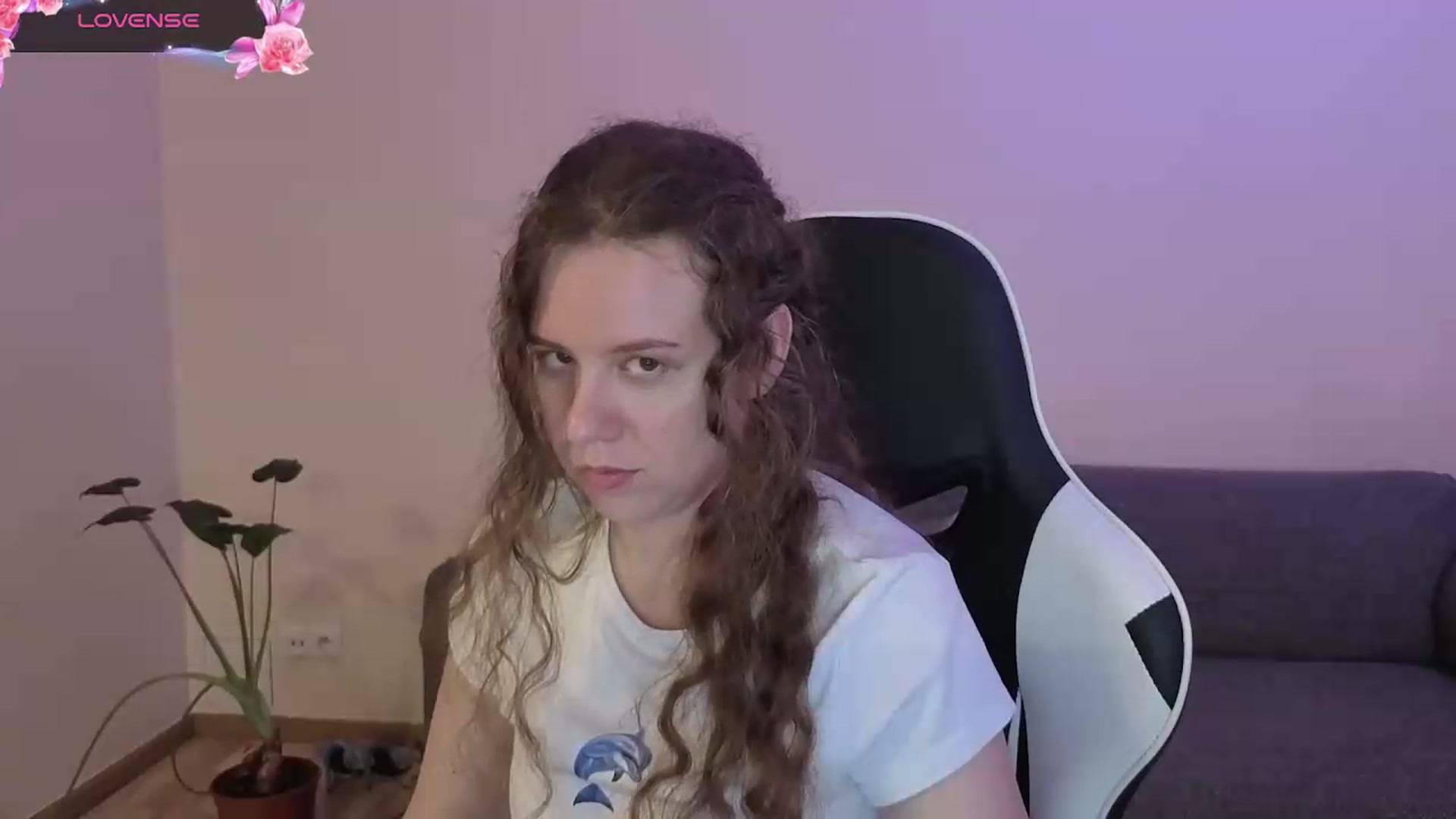 Gallery image thumbnail from BlueFlowerr's myfreecams stream on, 06/20/2026, 20:08 image 20 of 20
