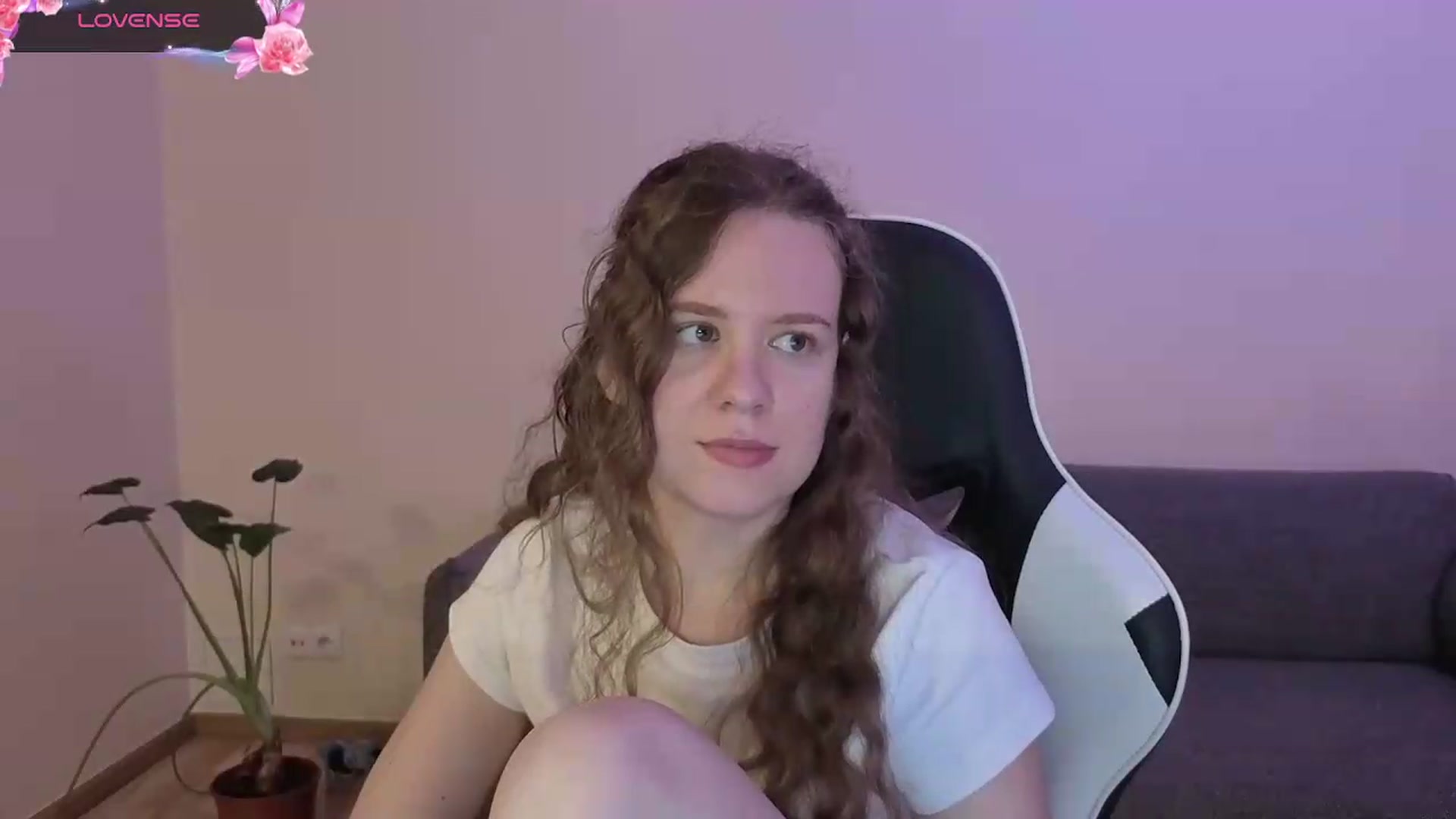 Gallery image thumbnail from BlueFlowerr's myfreecams stream on, 06/20/2026, 20:08 image 10 of 20