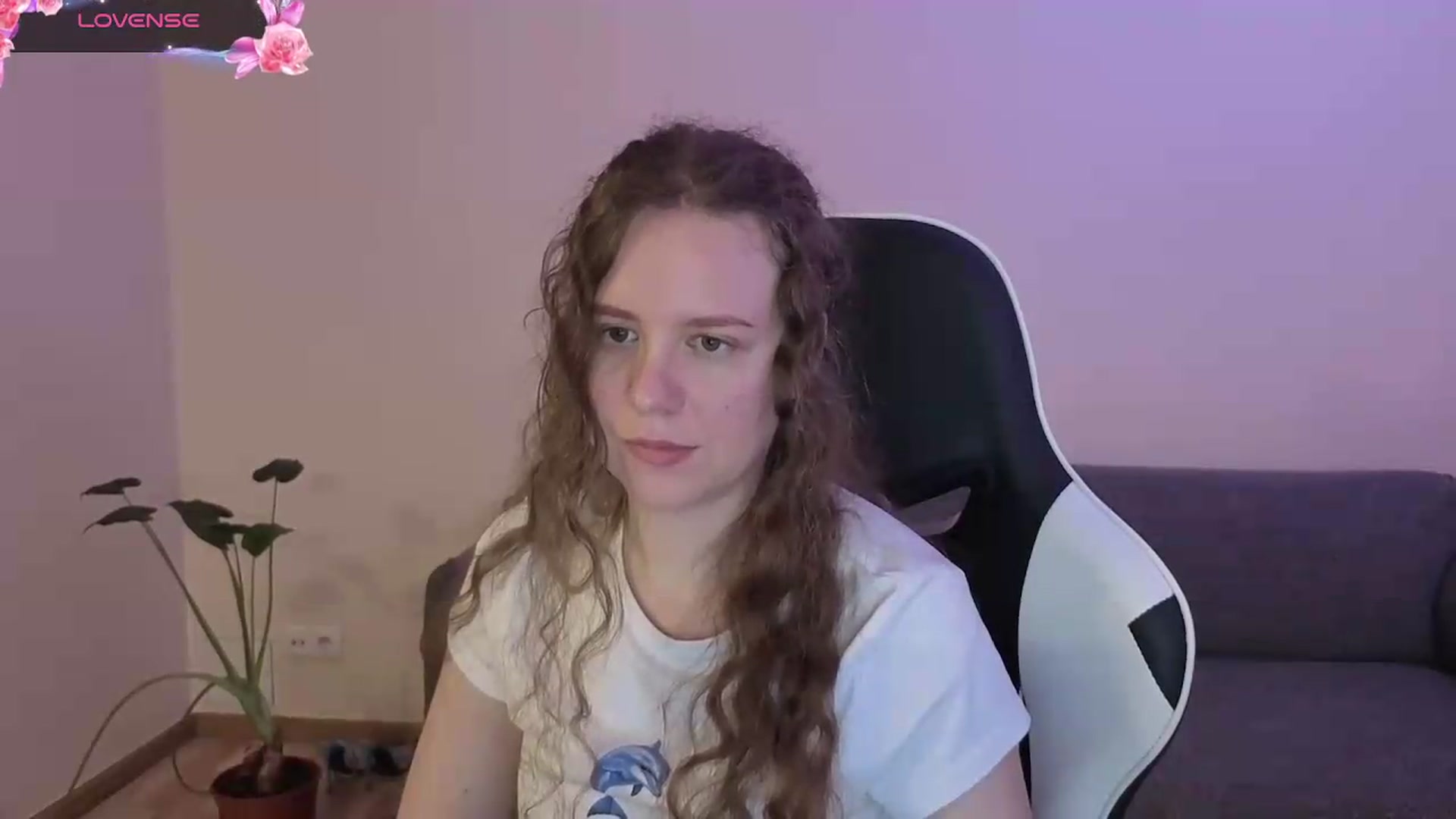 Gallery image thumbnail from BlueFlowerr's myfreecams stream on, 06/20/2026, 20:08 image 19 of 20