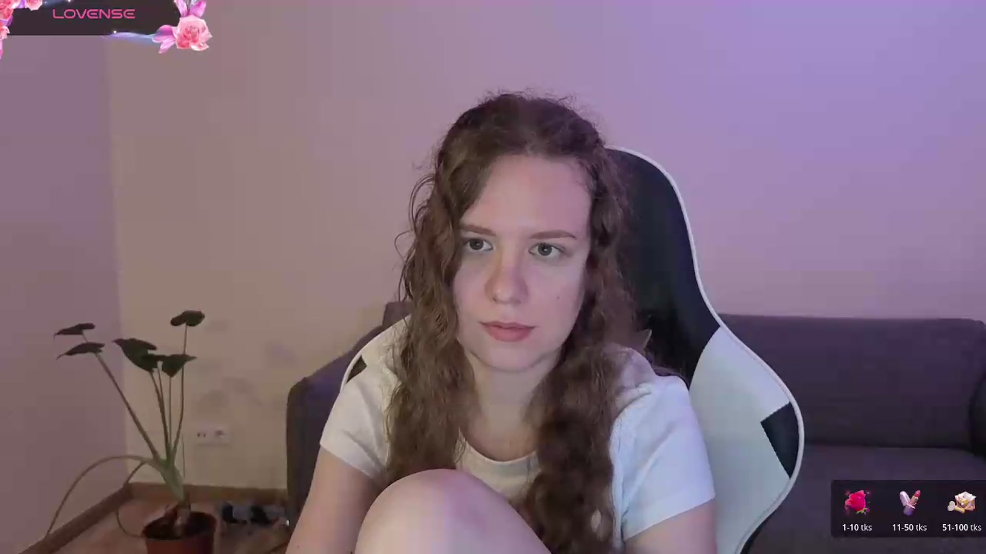 Gallery image thumbnail from BlueFlowerr's myfreecams stream on, 06/20/2026, 20:08 image 8 of 20