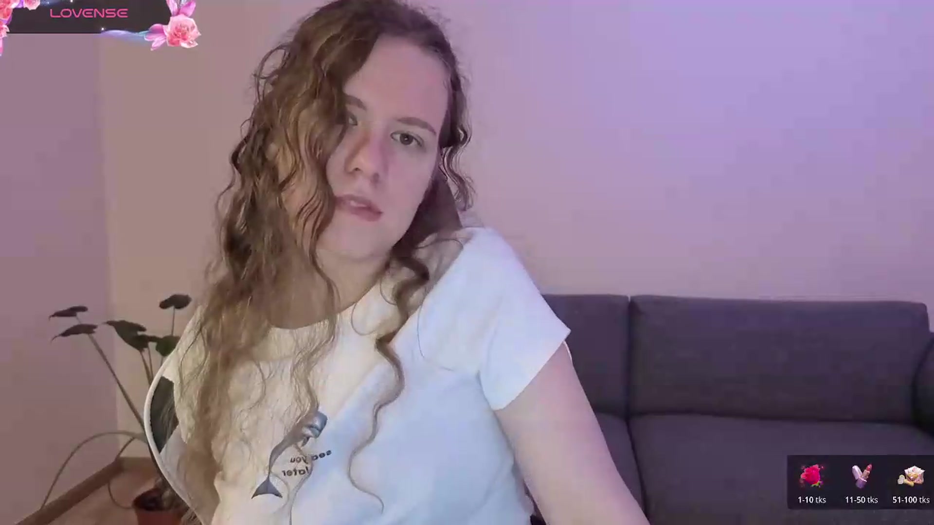 Gallery image thumbnail from BlueFlowerr's myfreecams stream on, 06/20/2026, 21:56 image 15 of 20