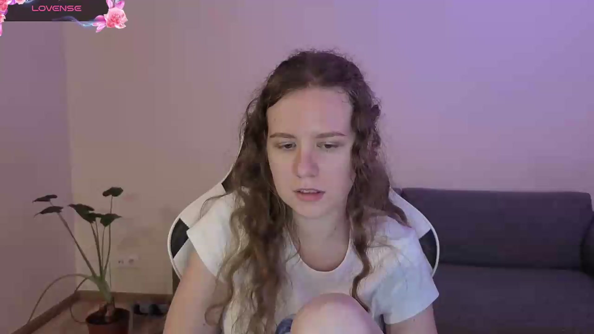 Gallery image thumbnail from BlueFlowerr's myfreecams stream on, 06/20/2026, 21:56 image 20 of 20
