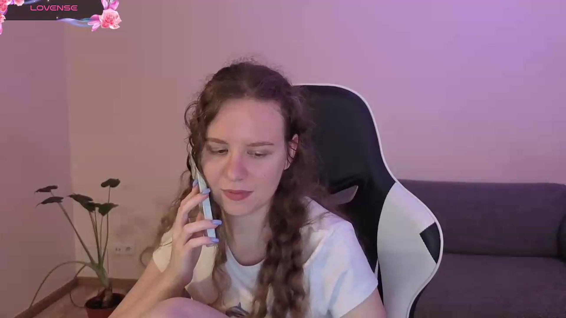 Gallery image thumbnail from BlueFlowerr's myfreecams stream on, 06/20/2026, 23:30 image 2 of 20