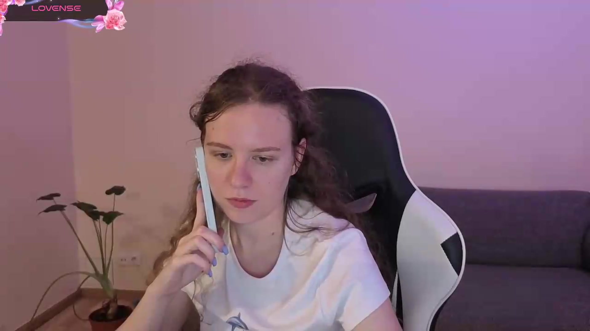 Gallery image thumbnail from BlueFlowerr's myfreecams stream on, 06/20/2026, 23:30 image 6 of 20