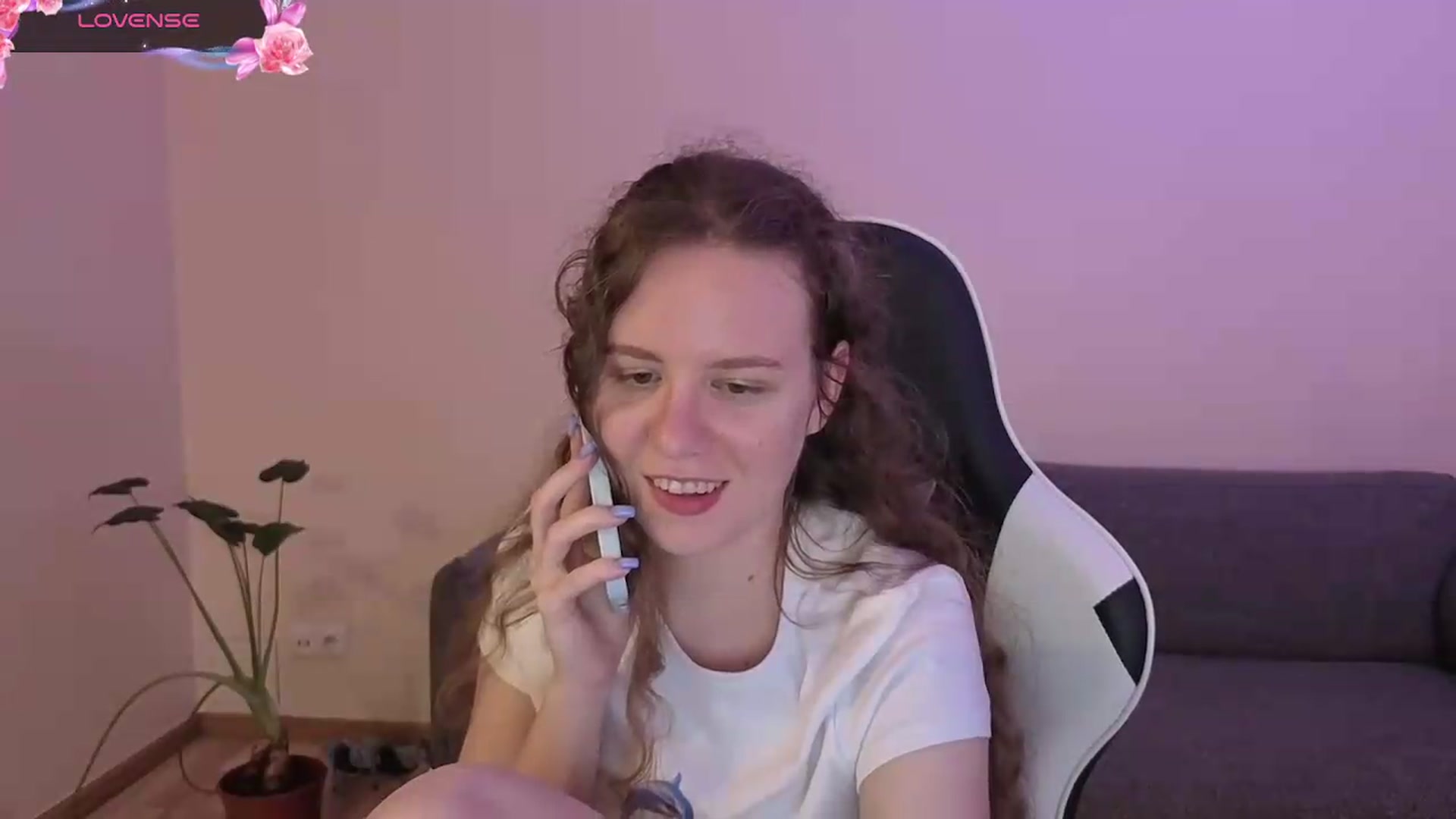 Gallery image thumbnail from BlueFlowerr's myfreecams stream on, 06/20/2026, 23:30 image 4 of 20