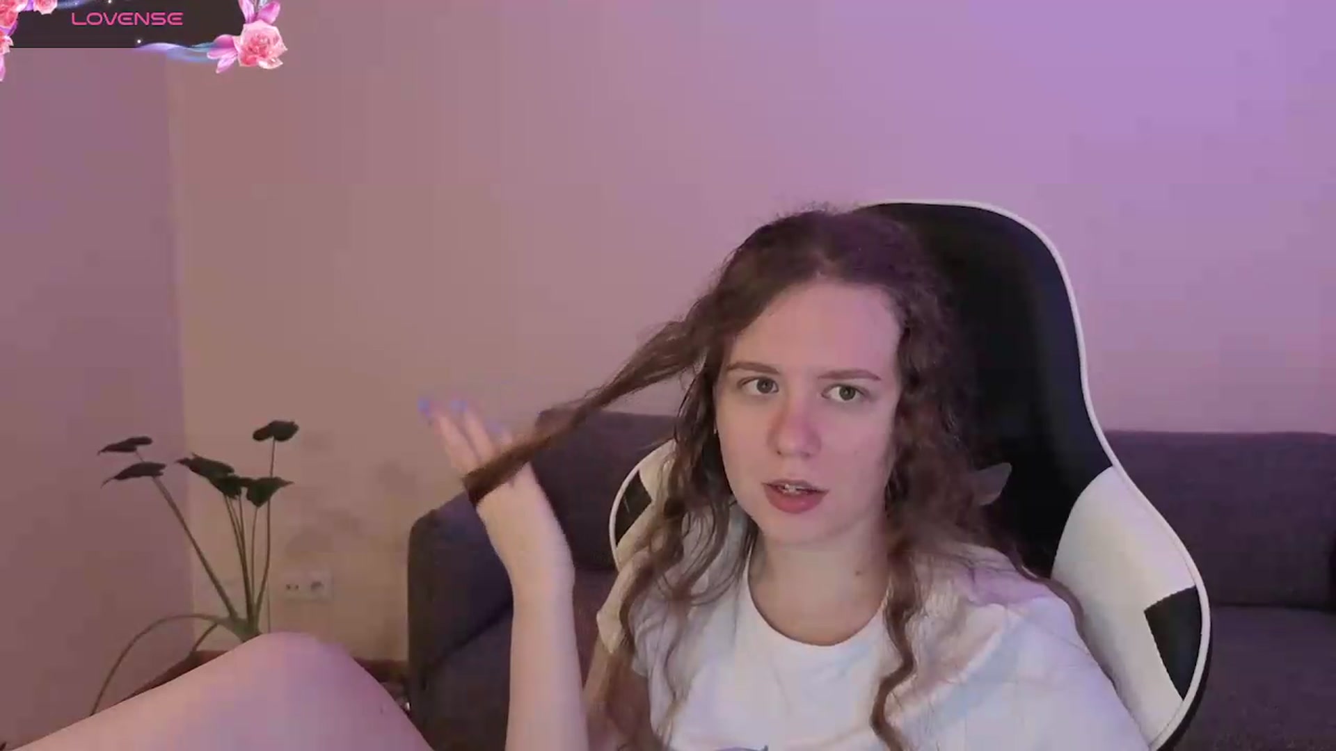 Gallery image thumbnail from BlueFlowerr's myfreecams stream on, 06/20/2026, 23:30 image 20 of 20