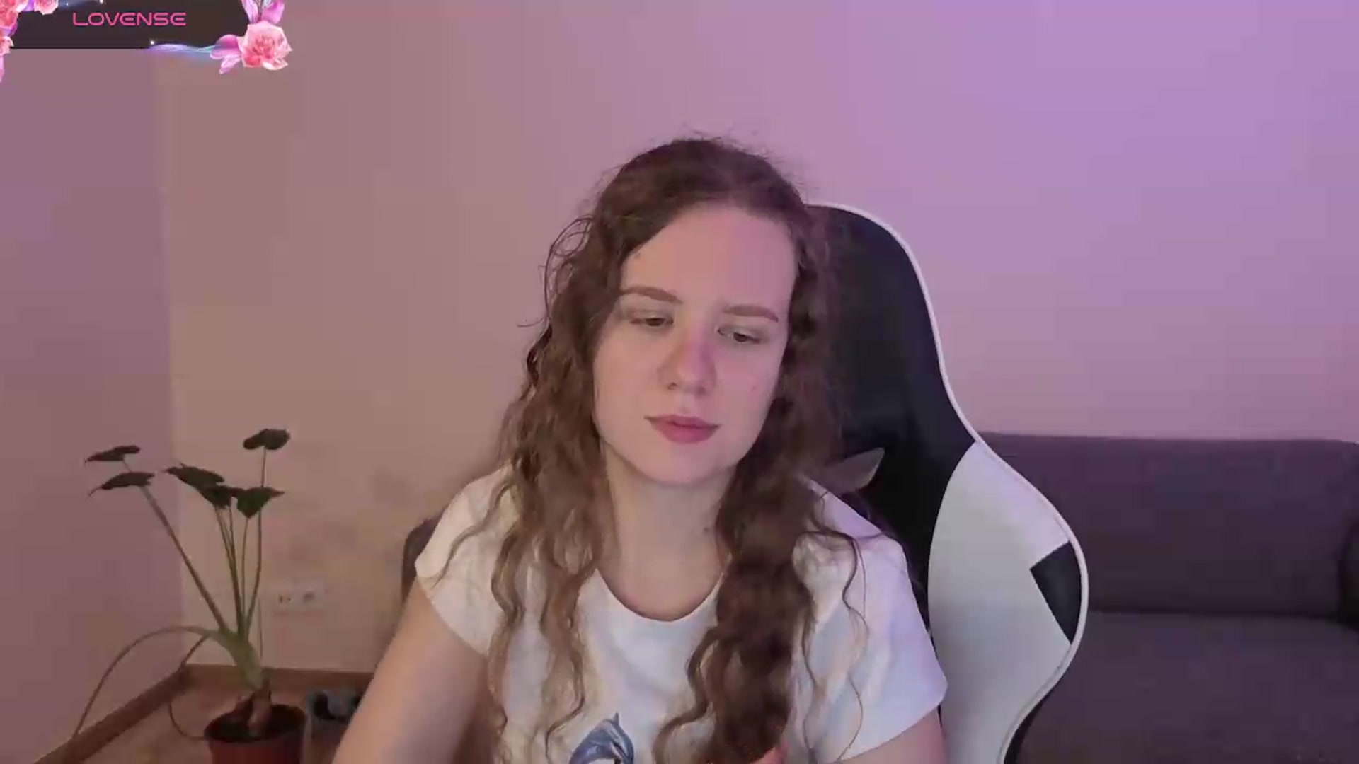 Gallery image thumbnail from BlueFlowerr's myfreecams stream on, 06/20/2026, 23:30 image 12 of 20