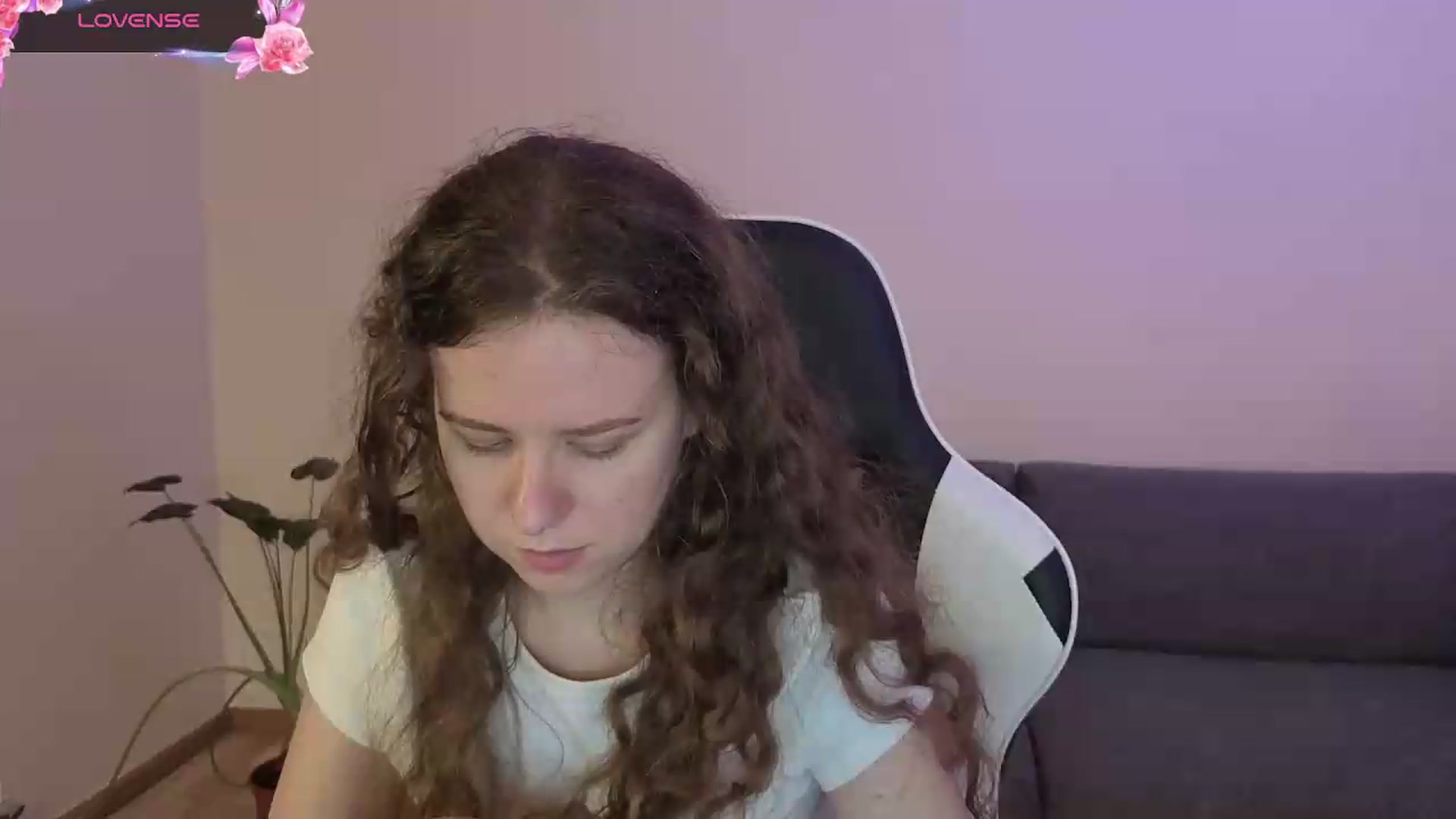 Gallery image thumbnail from BlueFlowerr's myfreecams stream on, 06/21/2026, 24:01 image 20 of 20