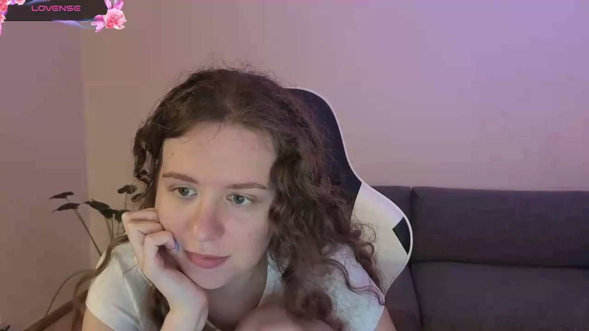 Gallery image thumbnail from BlueFlowerr's myfreecams stream on, 06/21/2026, 24:01 image 9 of 20