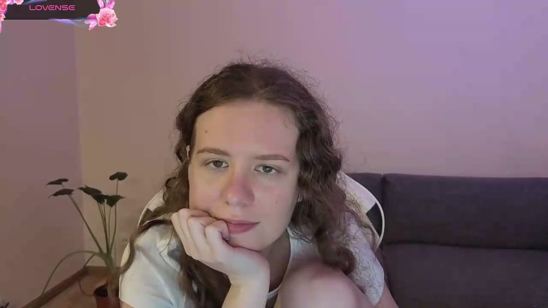 Gallery image thumbnail from BlueFlowerr's myfreecams stream on, 06/21/2026, 24:01 image 7 of 20