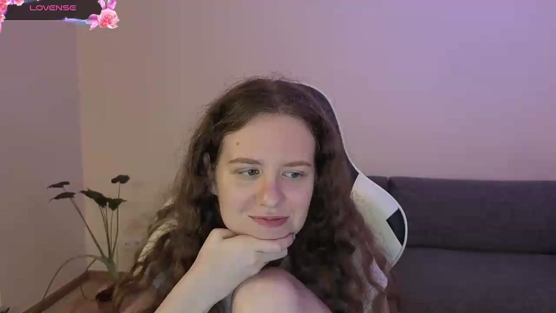 Gallery image thumbnail from BlueFlowerr's myfreecams stream on, 06/21/2026, 01:38 image 10 of 20