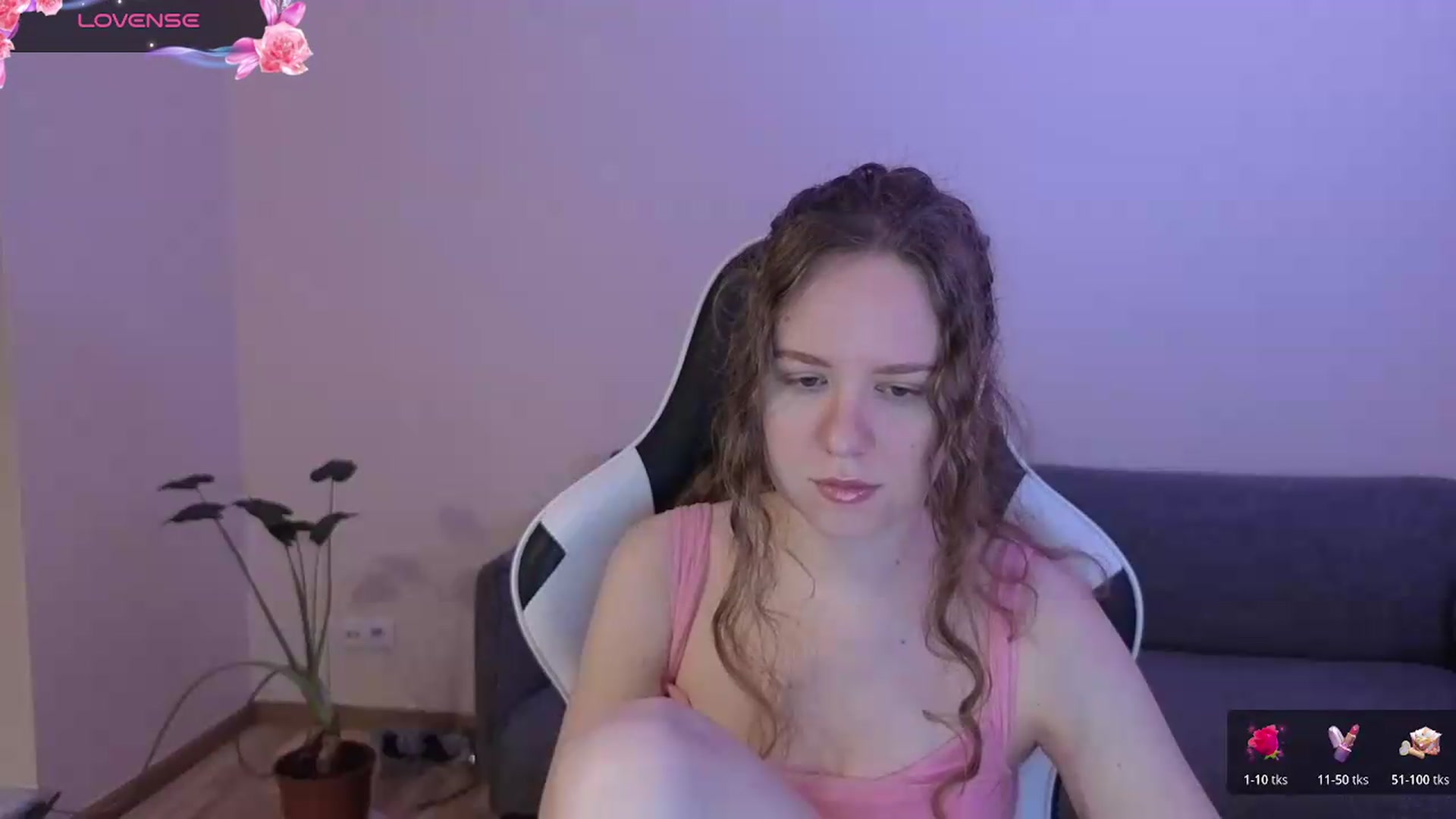 Gallery image thumbnail from BlueFlowerr's myfreecams stream on, 06/21/2026, 14:53 image 4 of 20