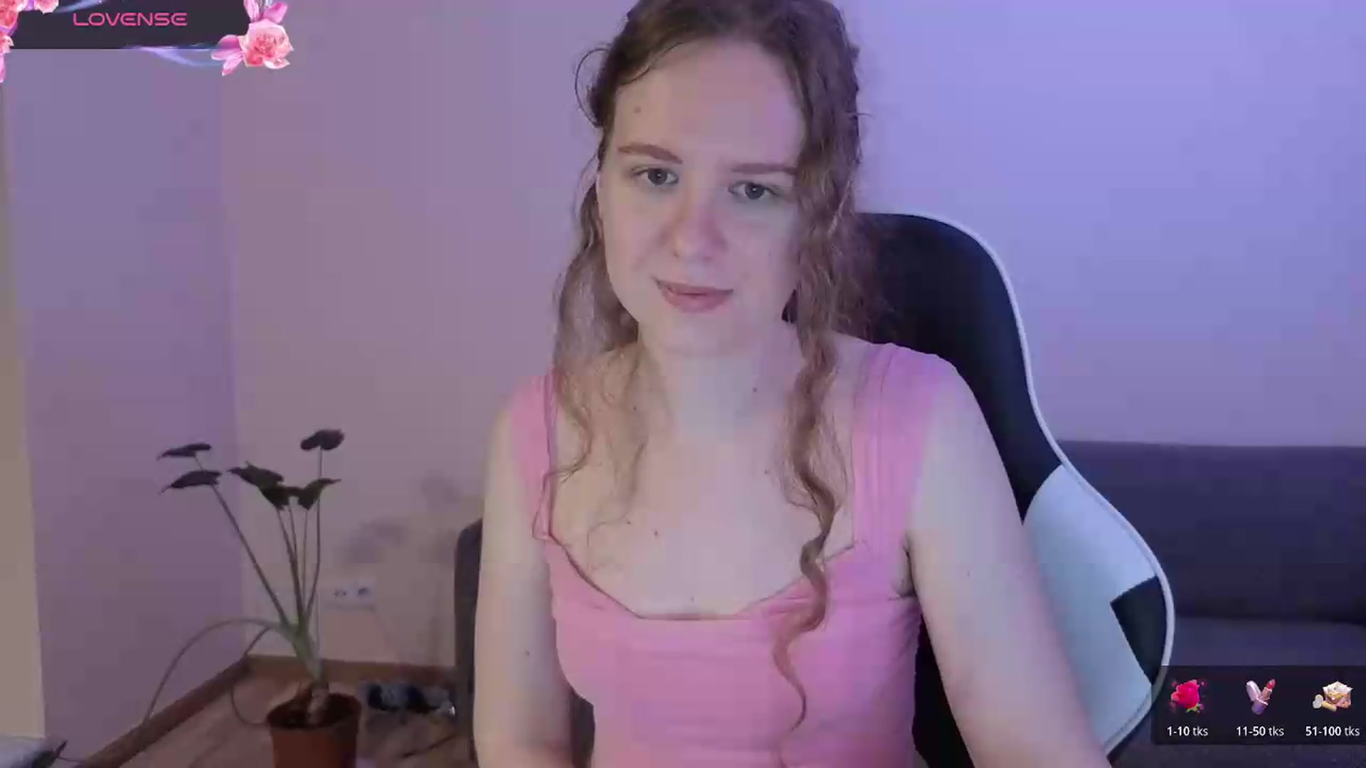 Gallery image thumbnail from BlueFlowerr's myfreecams stream on, 06/21/2026, 15:49 image 16 of 20
