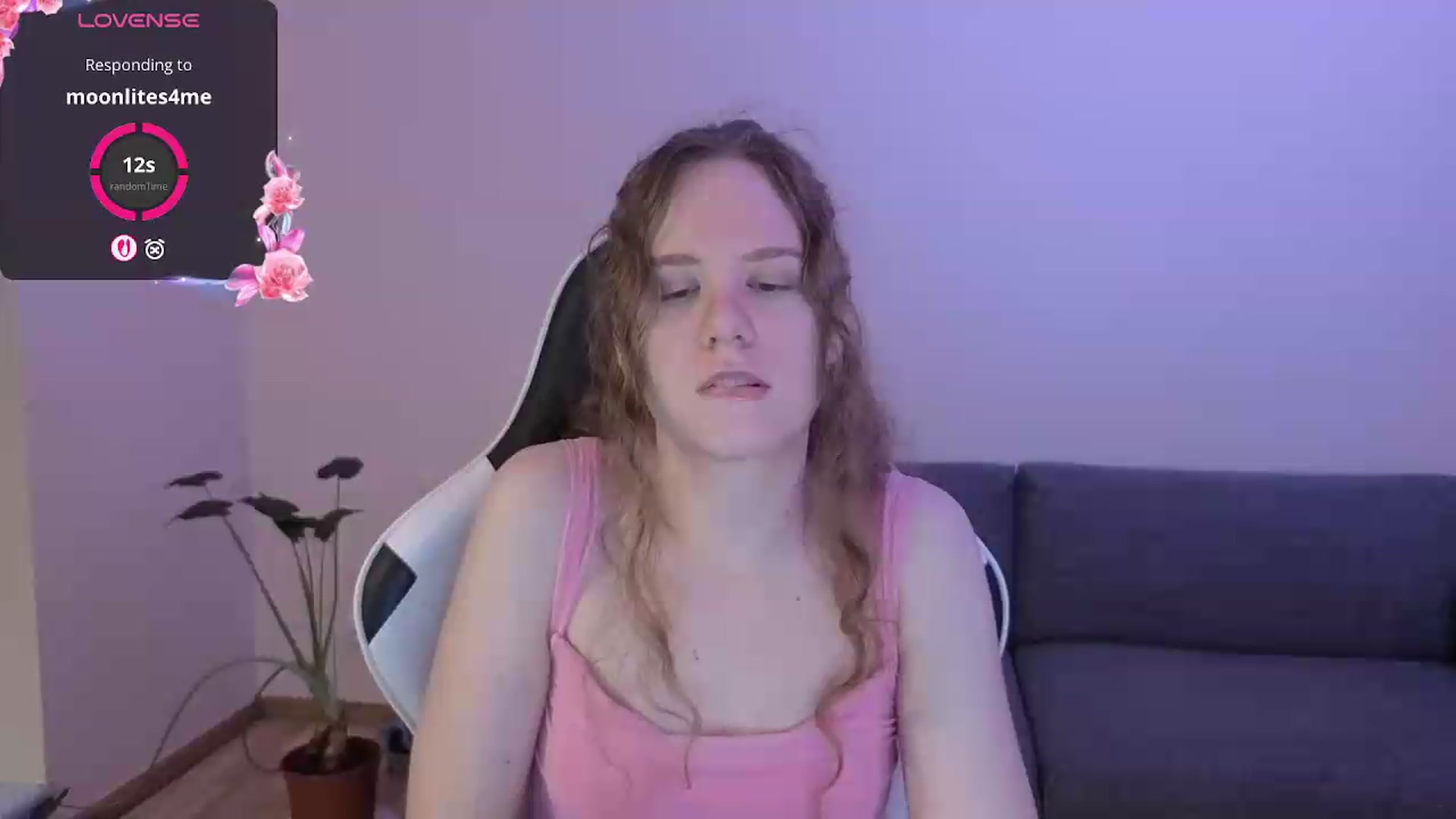 Gallery image thumbnail from BlueFlowerr's myfreecams stream on, 06/21/2026, 15:49 image 5 of 20