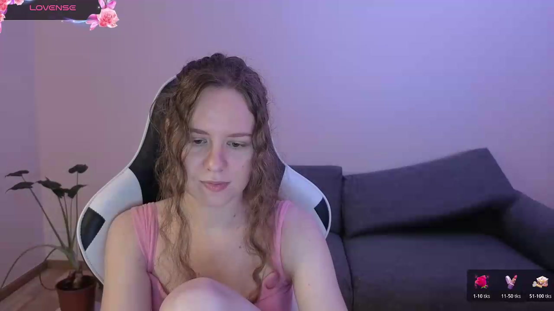 Gallery image thumbnail from BlueFlowerr's myfreecams stream on, 06/21/2026, 17:27 image 8 of 20