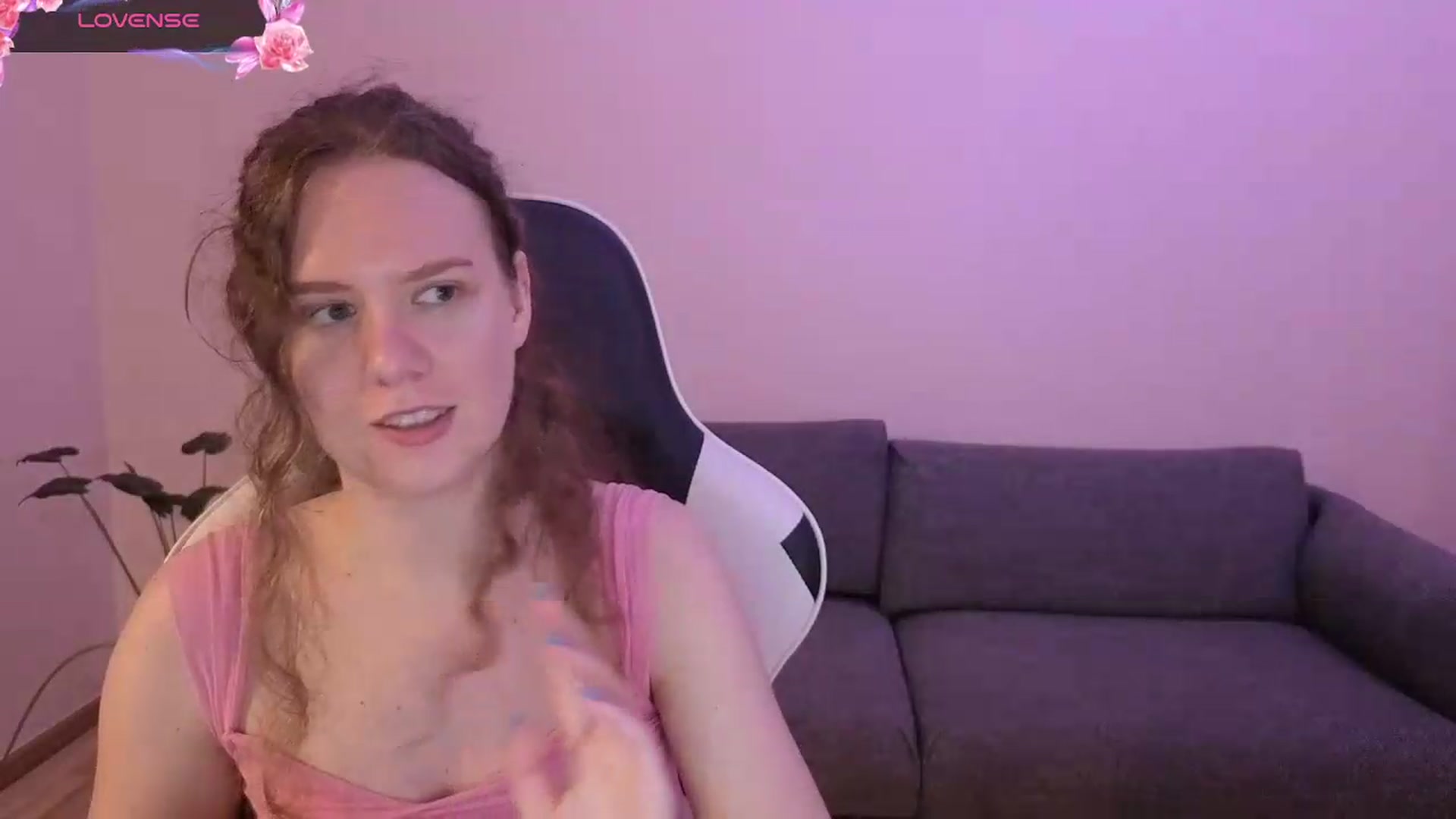 Gallery image thumbnail from BlueFlowerr's myfreecams stream on, 06/21/2026, 18:40 image 8 of 20