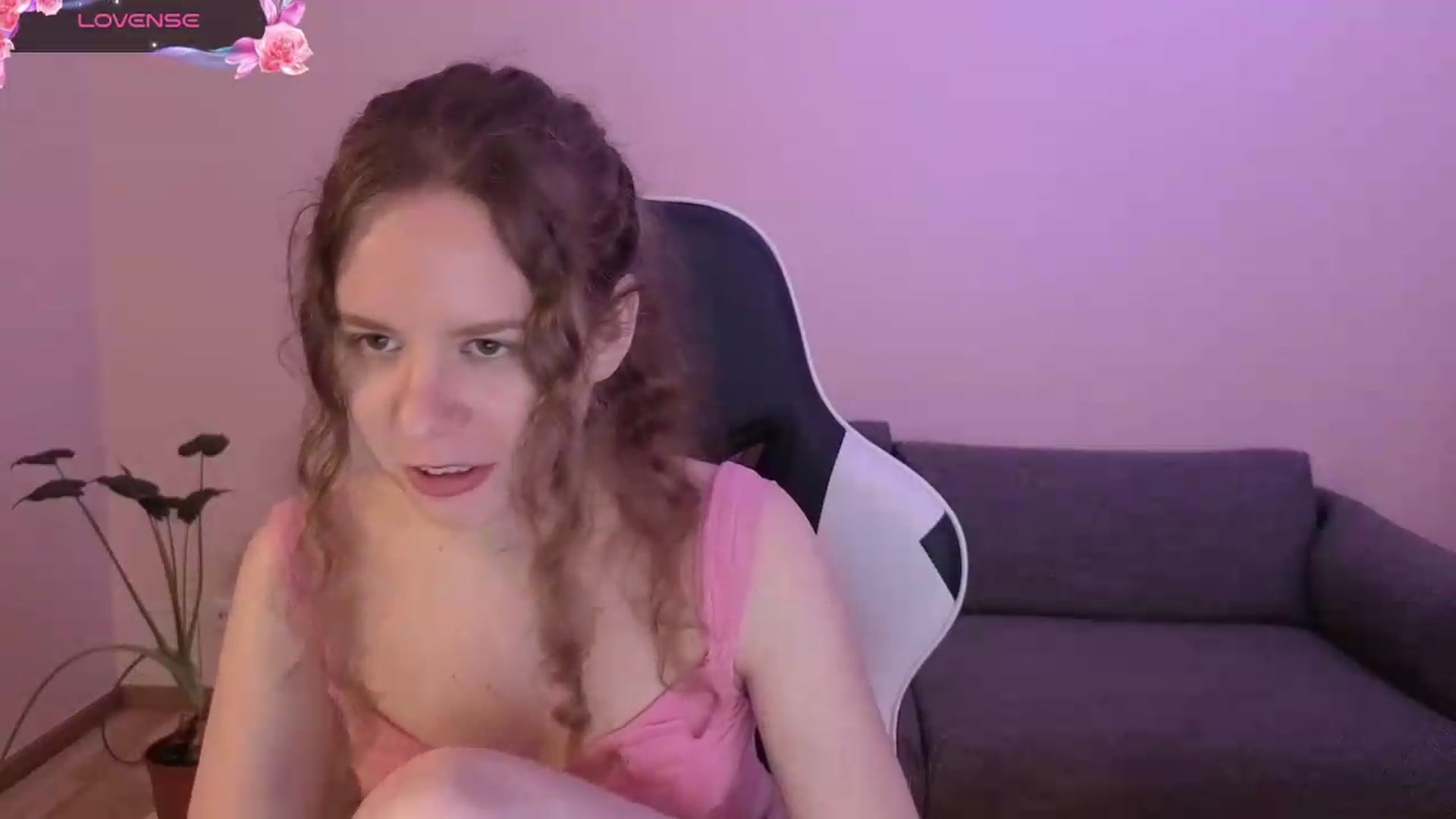 Gallery image thumbnail from BlueFlowerr's myfreecams stream on, 06/21/2026, 18:40 image 2 of 20