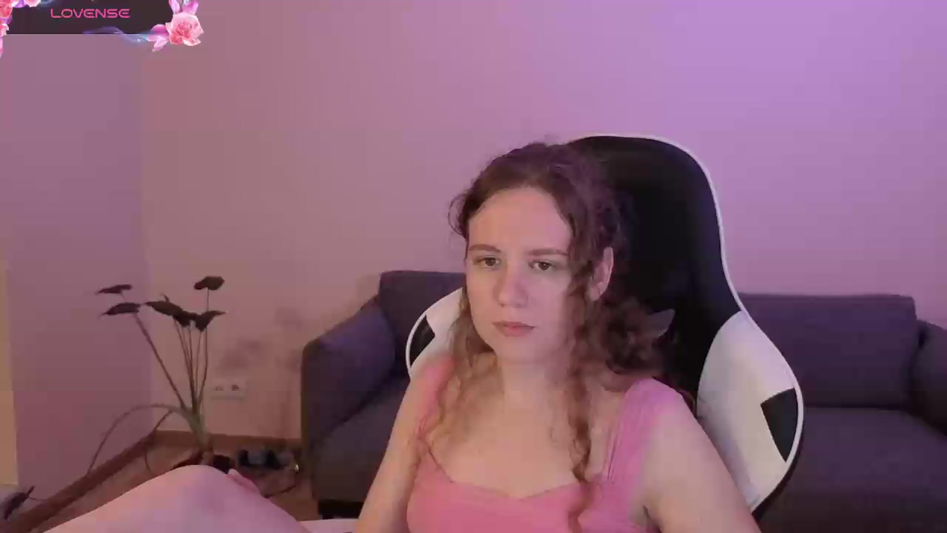 Gallery image thumbnail from BlueFlowerr's myfreecams stream on, 06/21/2026, 20:54 image 15 of 20