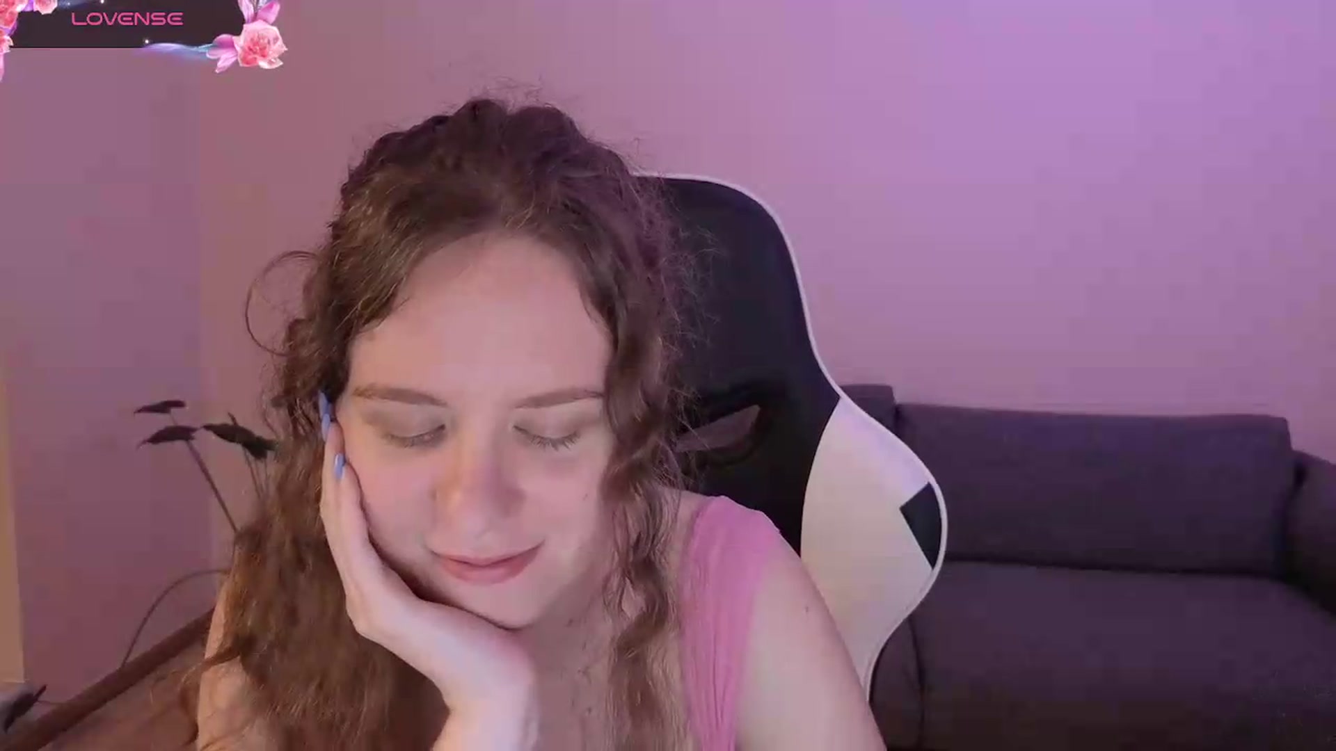 Gallery image thumbnail from BlueFlowerr's myfreecams stream on, 06/21/2026, 20:54 image 20 of 20