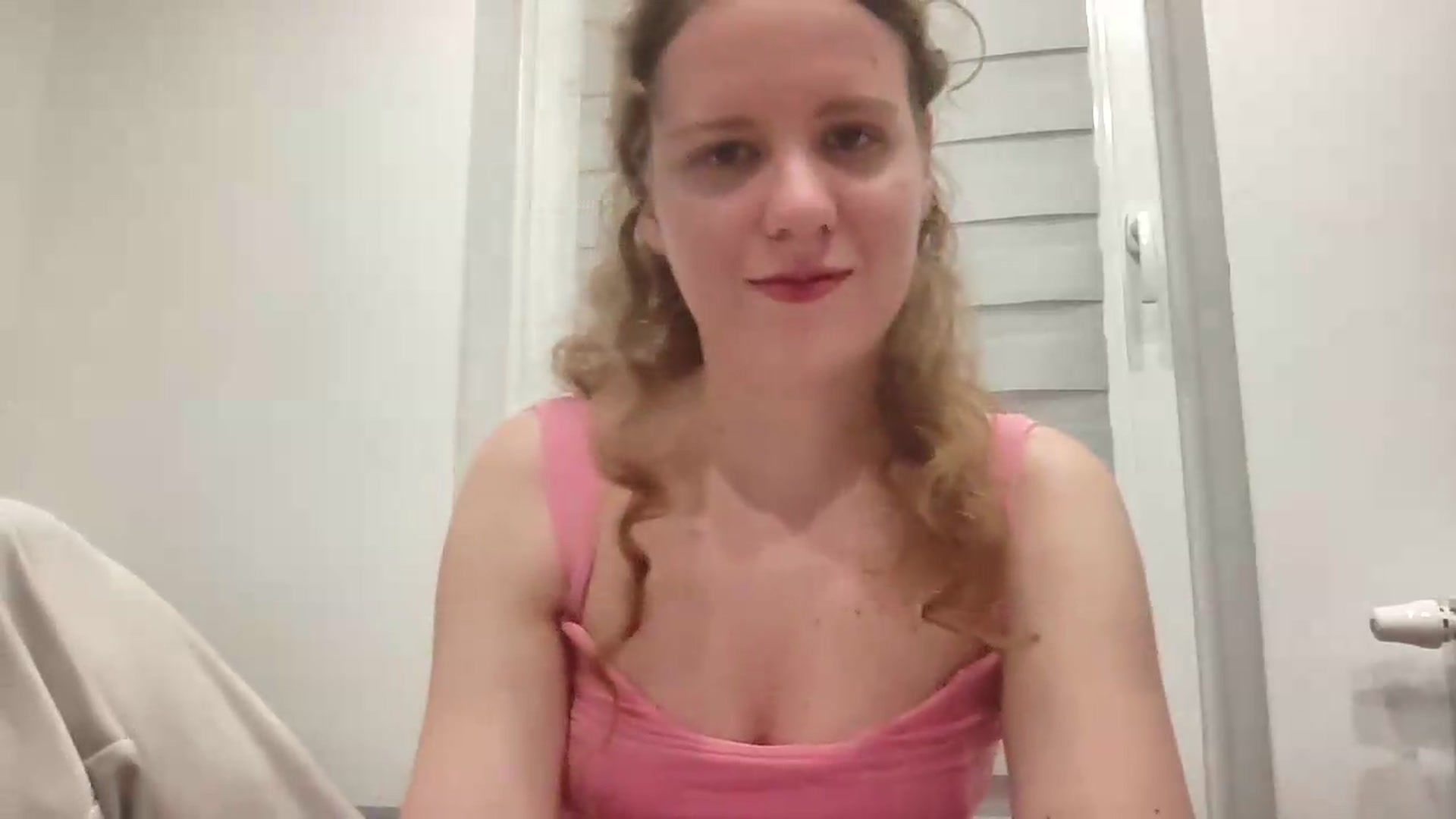 Gallery image thumbnail from BlueFlowerr's myfreecams stream on, 06/21/2026, 22:13 image 17 of 20