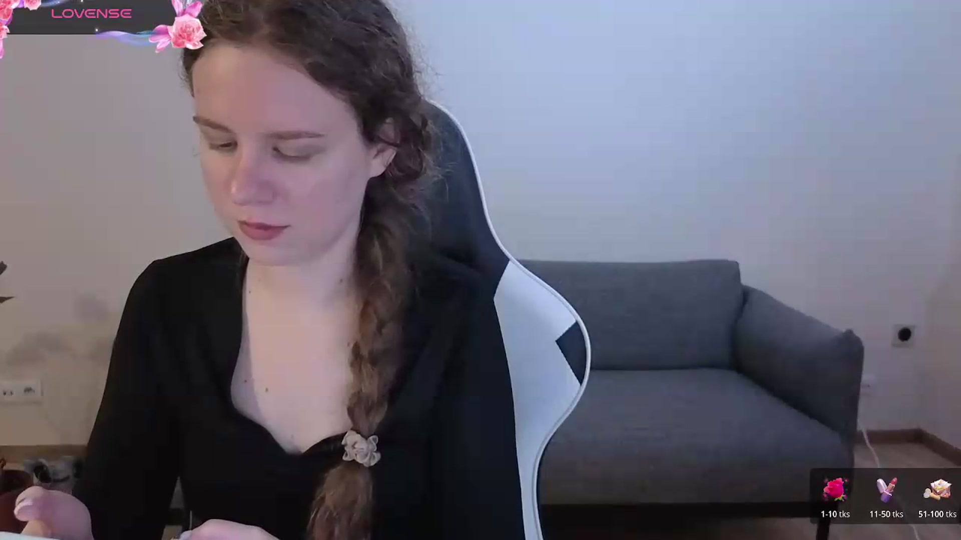 Gallery image thumbnail from BlueFlowerr's myfreecams stream on, 06/22/2026, 17:56 image 11 of 20